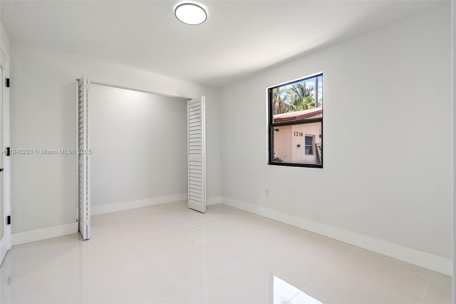 See details / 1340 sq. ft. $ 2025-07-24 0 Photo