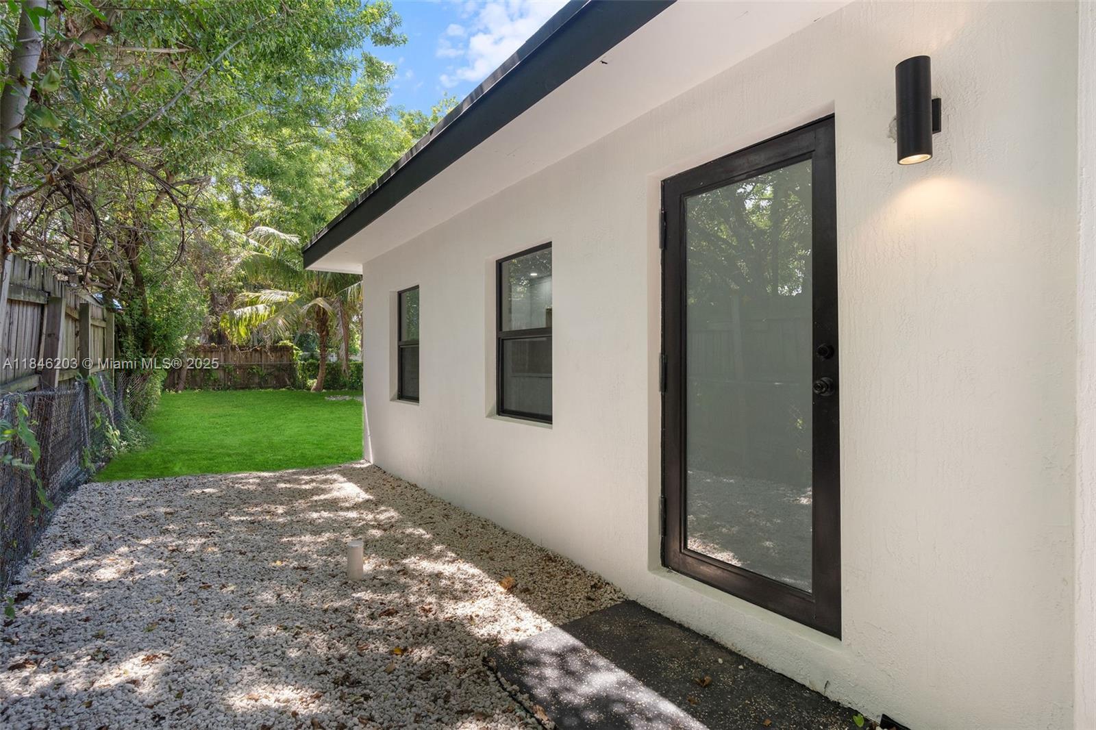 See details / 1340 sq. ft. $ 2025-07-24 0 Photo