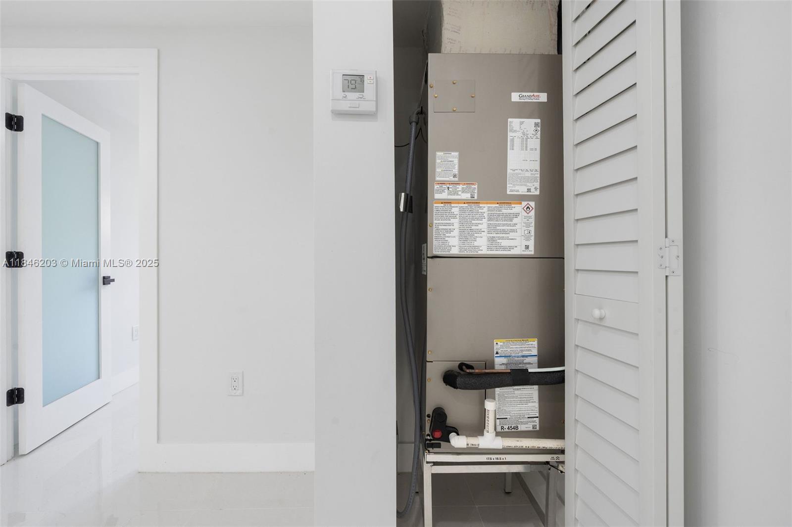 See details / 1340 sq. ft. $ 2025-07-24 0 Photo