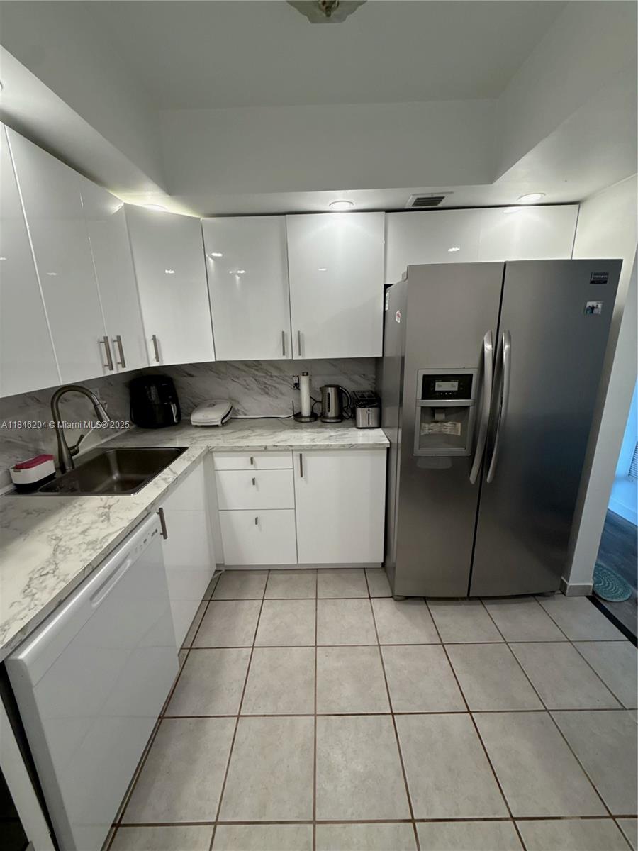 Photo of 2017 Ocean Dr  #1405, Hallandale Beach, Florida, 33009 - 