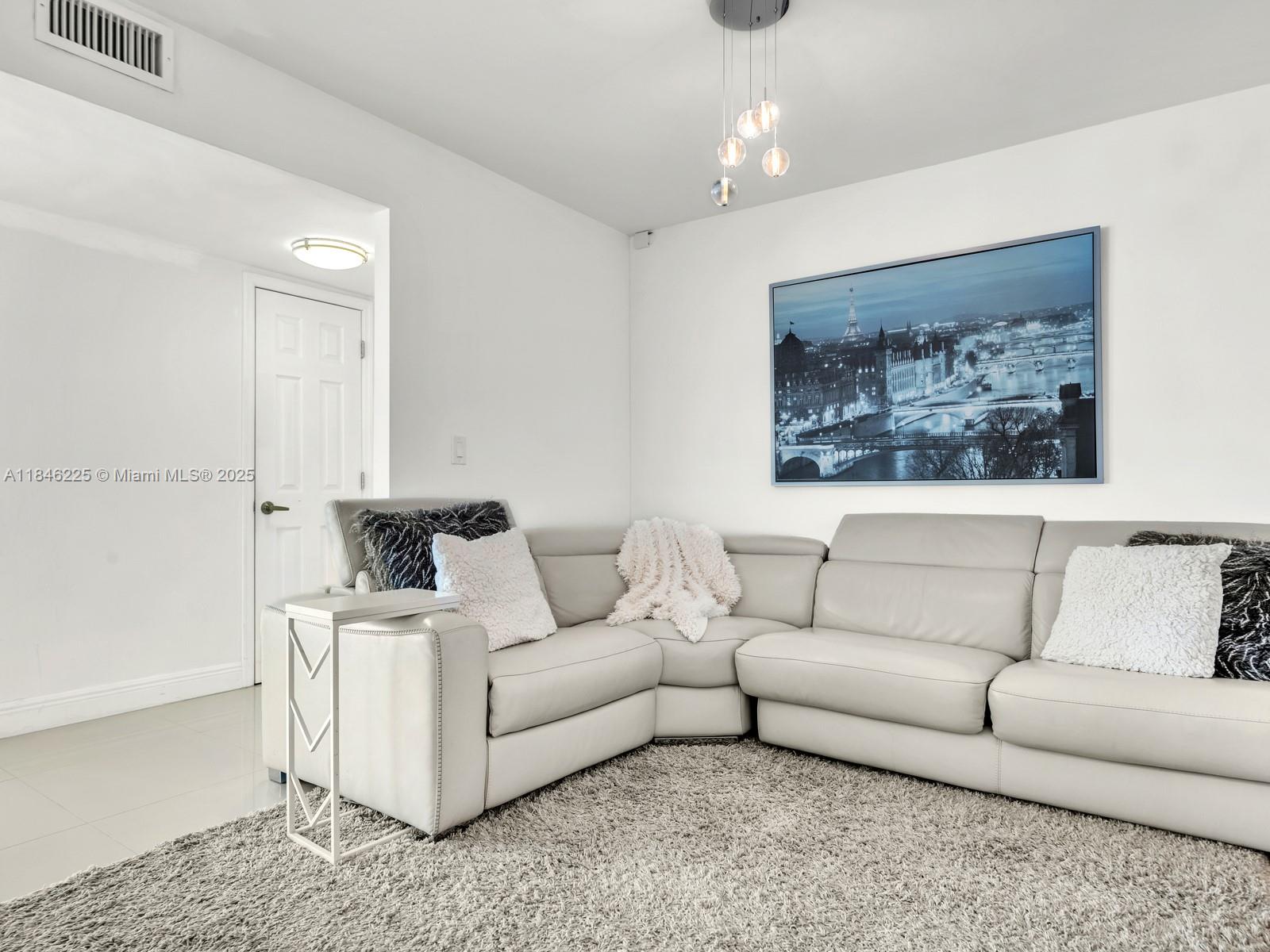 Photo of 2030 Ocean Dr  #1414, Hallandale Beach, Florida, 33009 - 