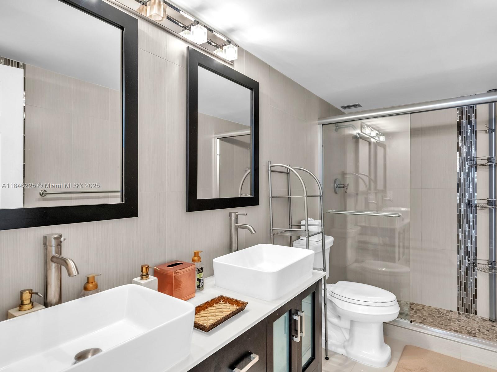 Photo of 2030 Ocean Dr  #1414, Hallandale Beach, Florida, 33009 - 