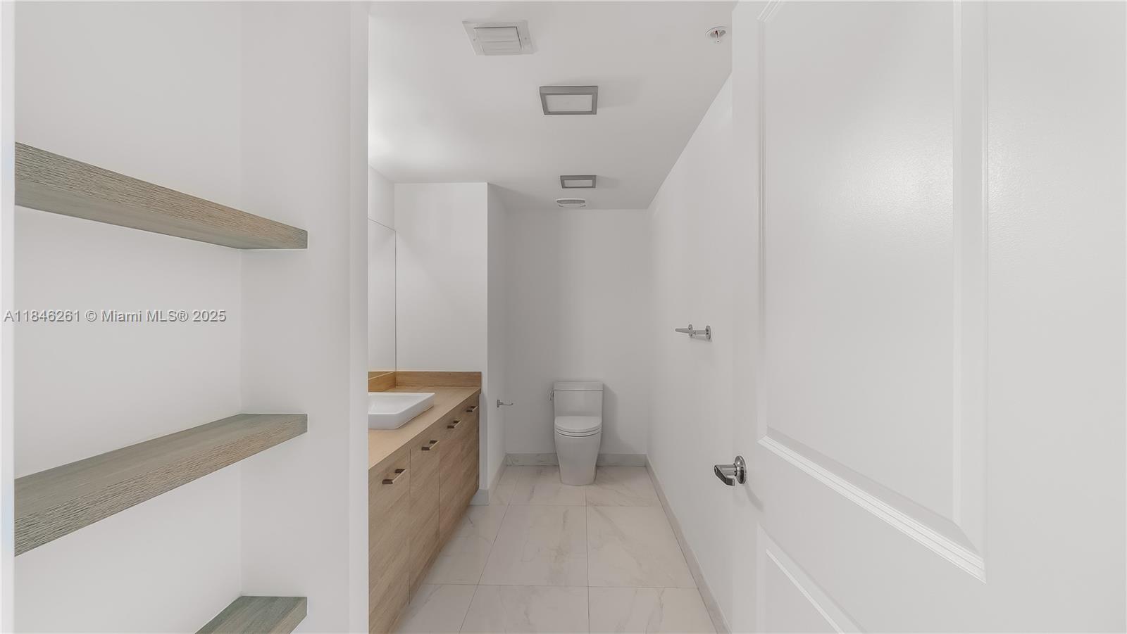 Photo of 400 Sunny Isles Blvd  #1418, Sunny Isles Beach, Florida, 33160 - 