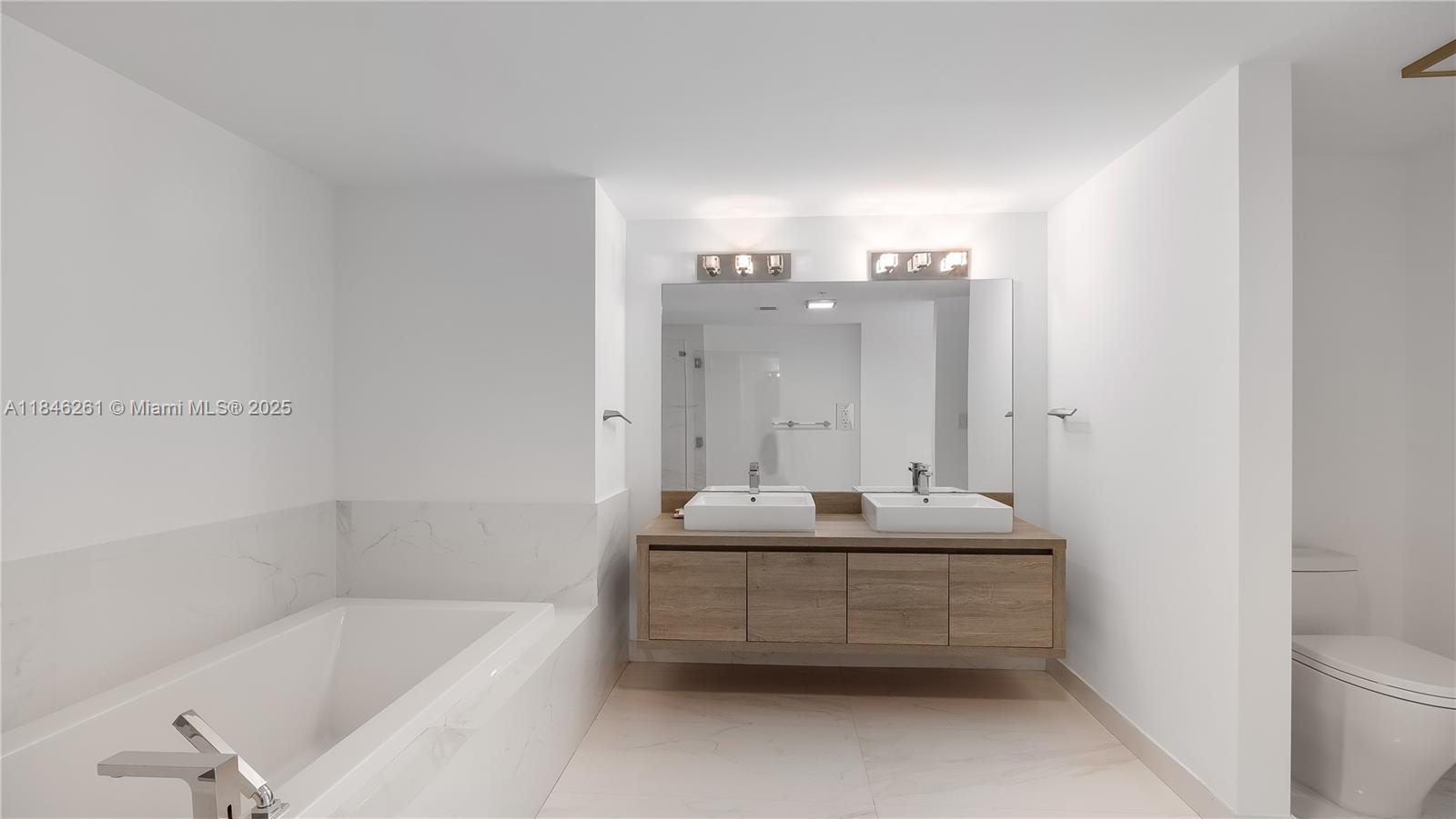 Photo of 400 Sunny Isles Blvd  #1418, Sunny Isles Beach, Florida, 33160 - 
