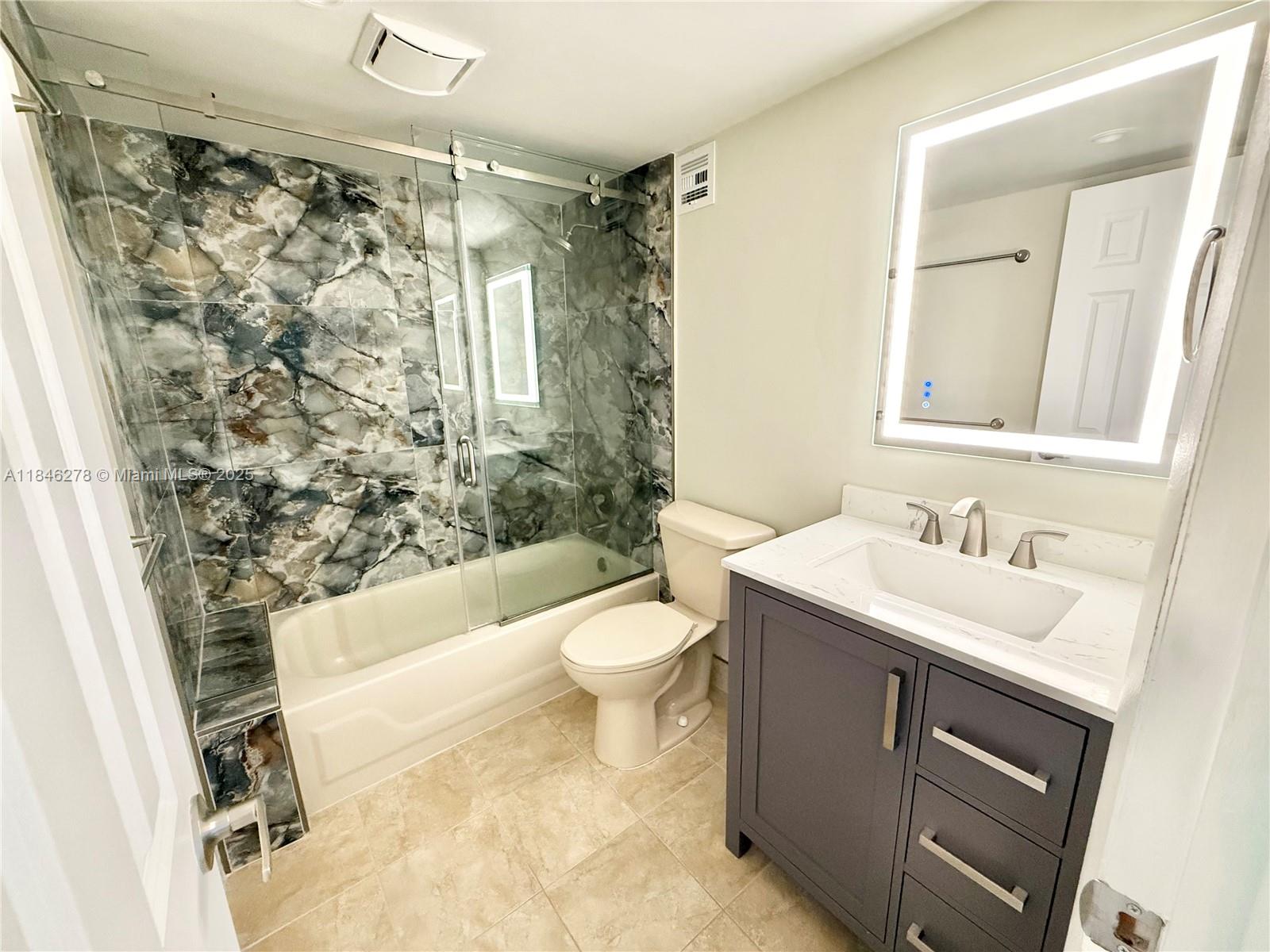 Photo of 1600 Ocean Dr  #7B, Hollywood, Florida, 33019 - 