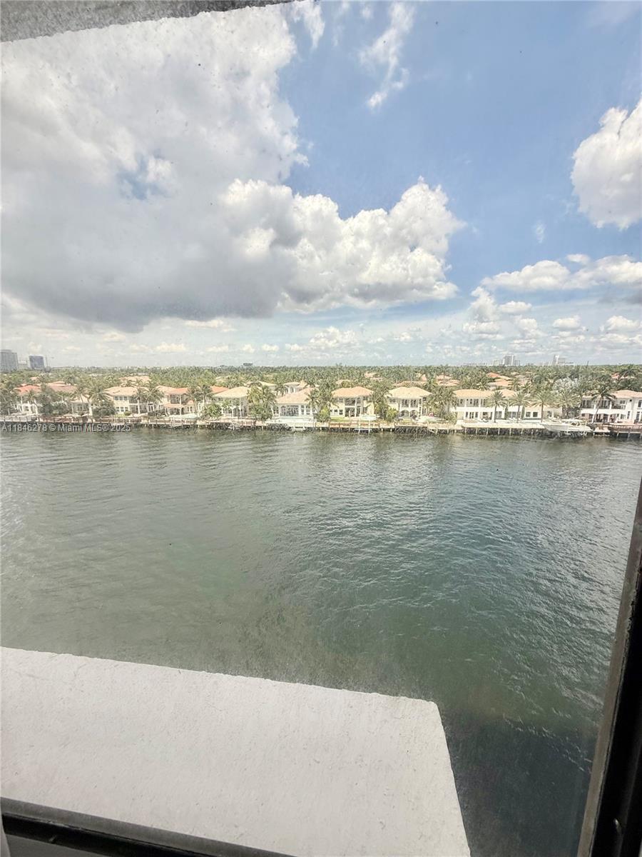 Photo of 1600 Ocean Dr  #7B, Hollywood, Florida, 33019 - from Livingroom
