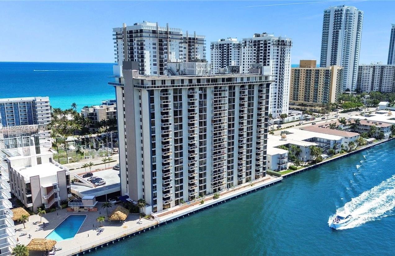 Photo of 1600 Ocean Dr  #7B, Hollywood, Florida, 33019 - 