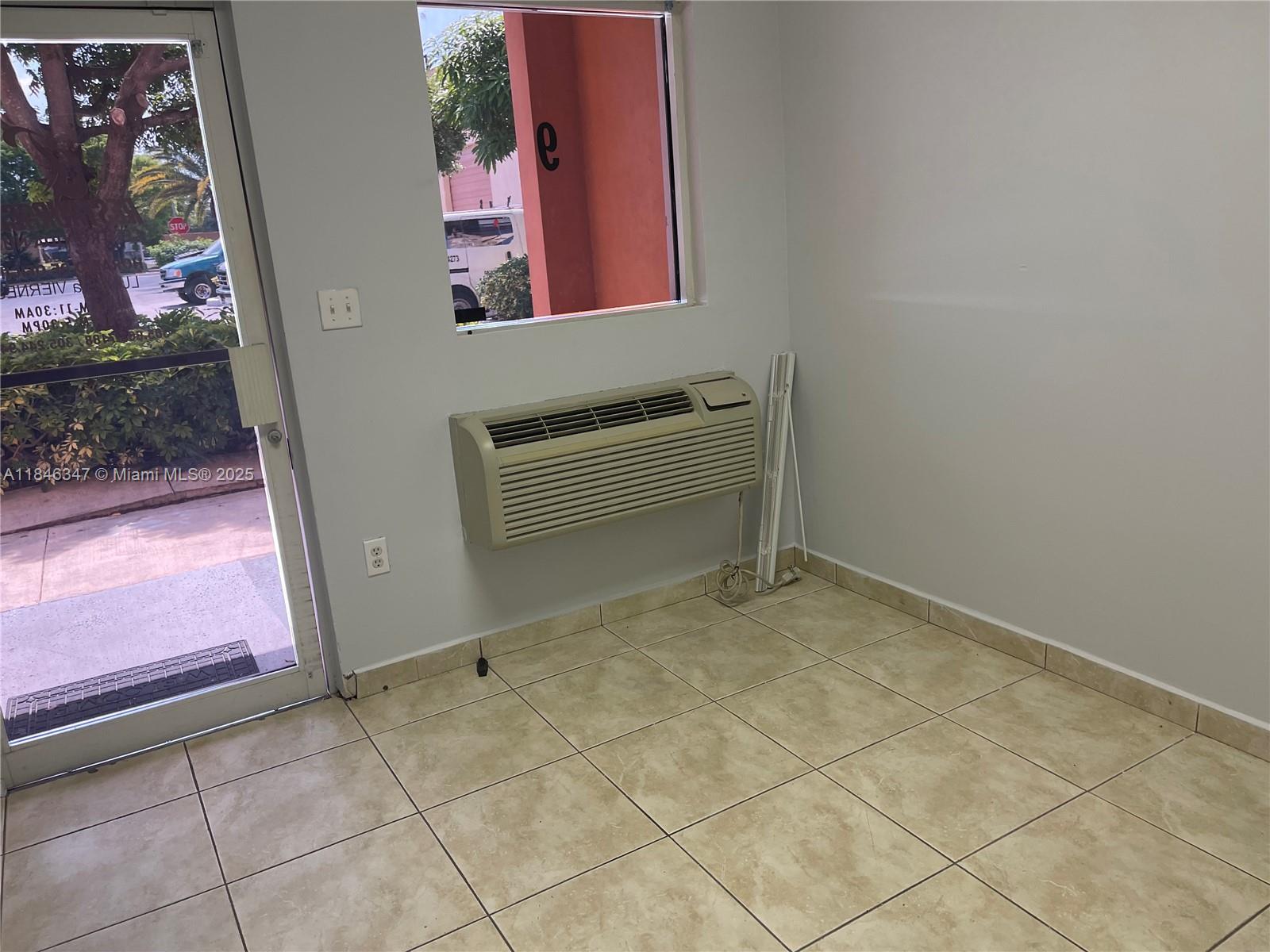 See details 2 / sq. ft. $ 2025-07-24 0 Photo