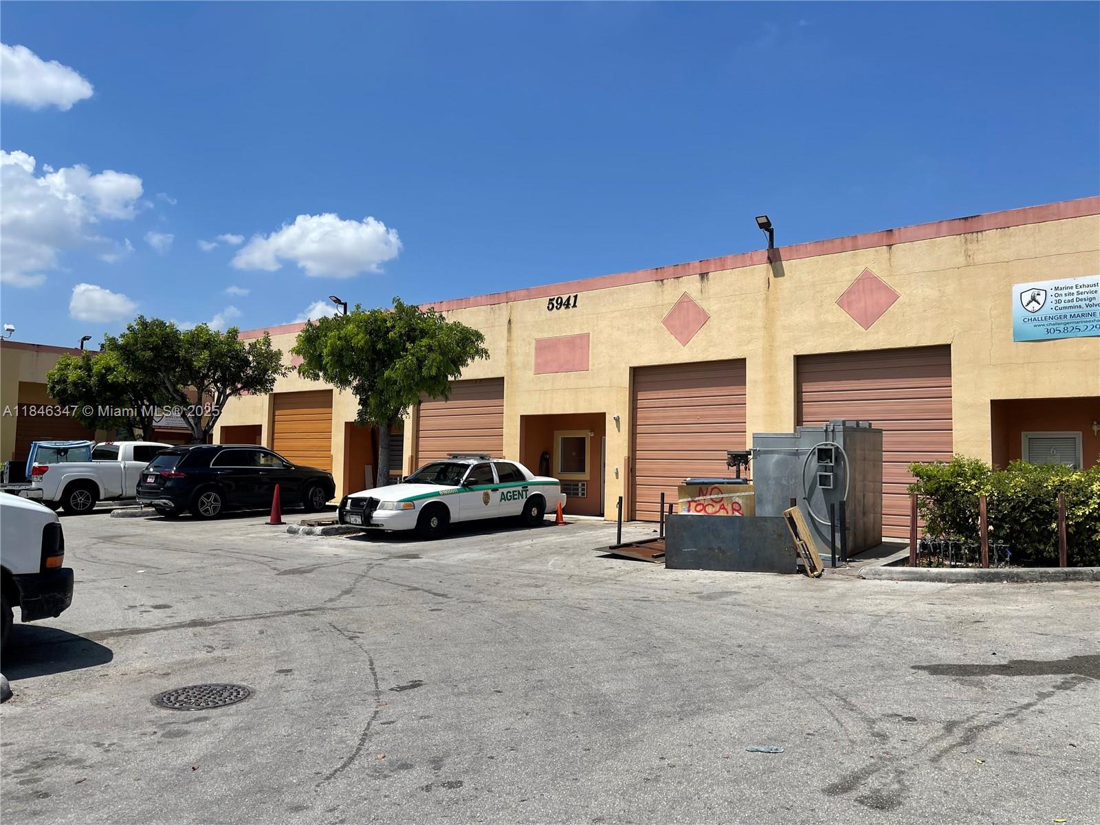 See details 2 / sq. ft. $ 2025-07-24 0 Photo