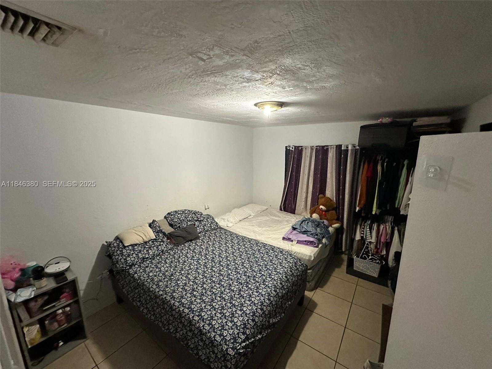 Подробнее / 2663 кв.футов $ 2025-12-15 0 Фото