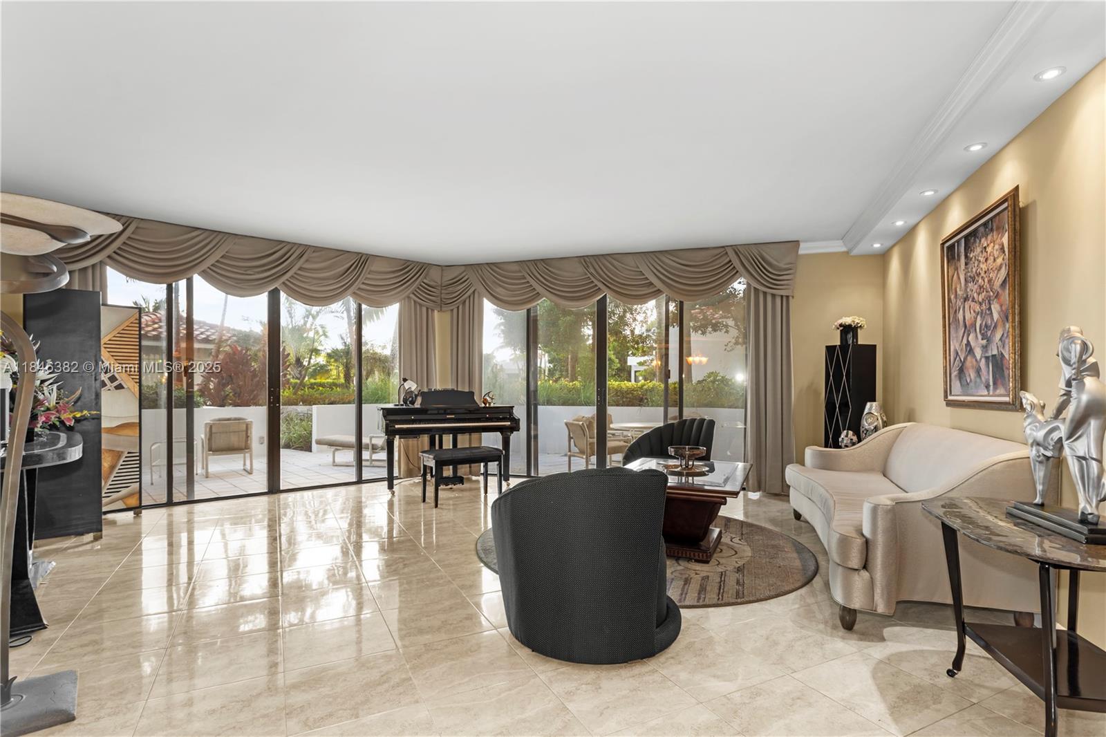 Photo of 20281 Country Club Dr  #207, Aventura, Florida, 33180 - 