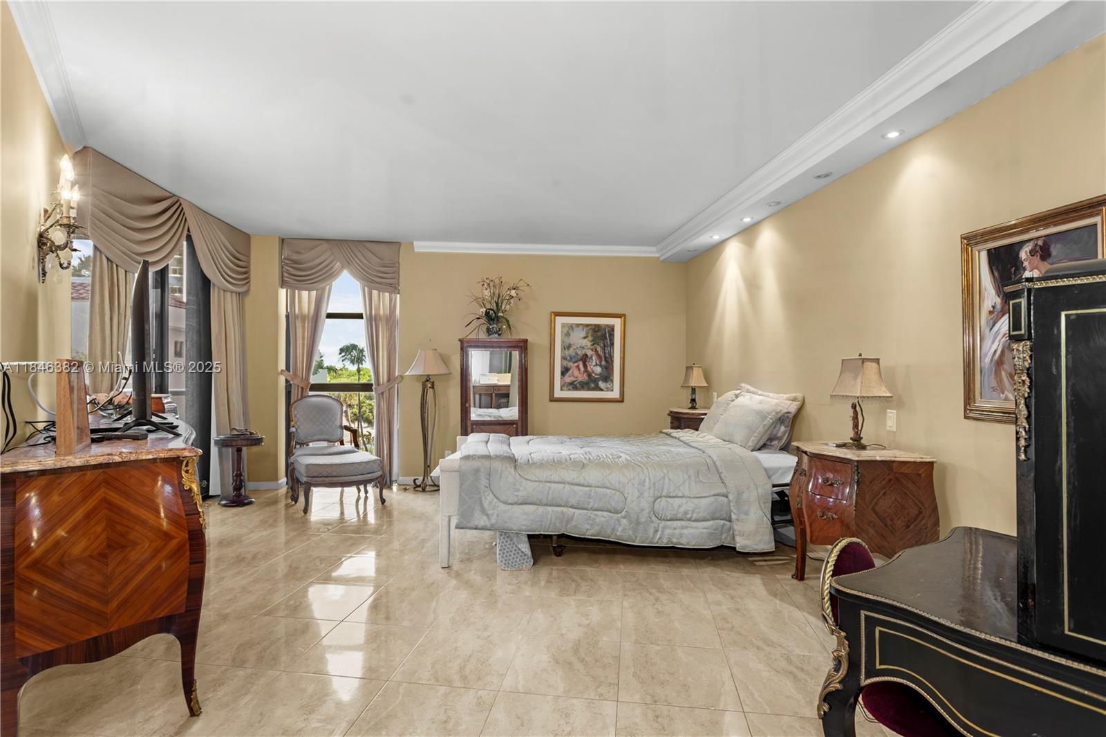 Photo of 20281 Country Club Dr  #207, Aventura, Florida, 33180 - 