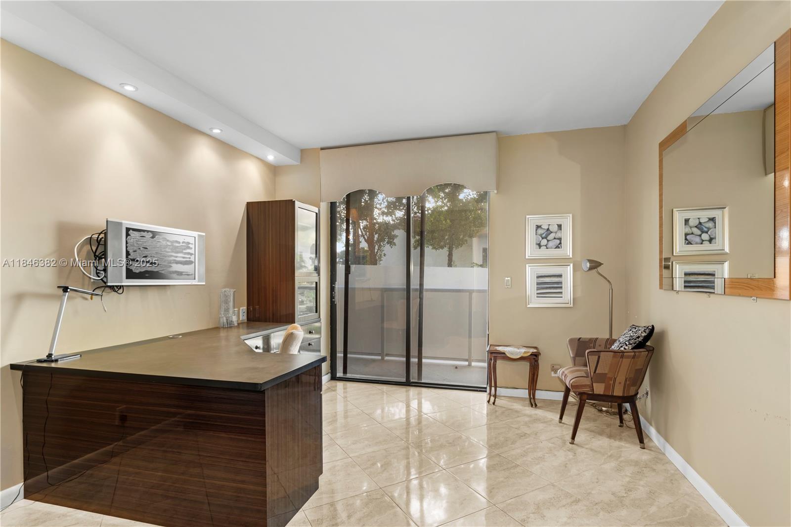 Photo of 20281 Country Club Dr  #207, Aventura, Florida, 33180 - 
