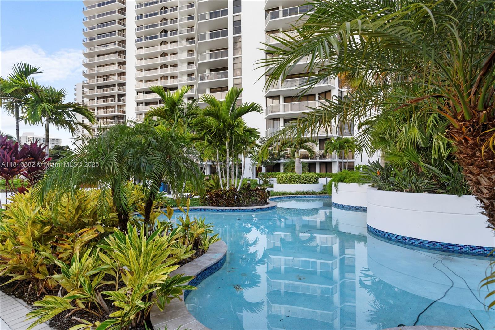 Photo of 20281 Country Club Dr  #207, Aventura, Florida, 33180 - 