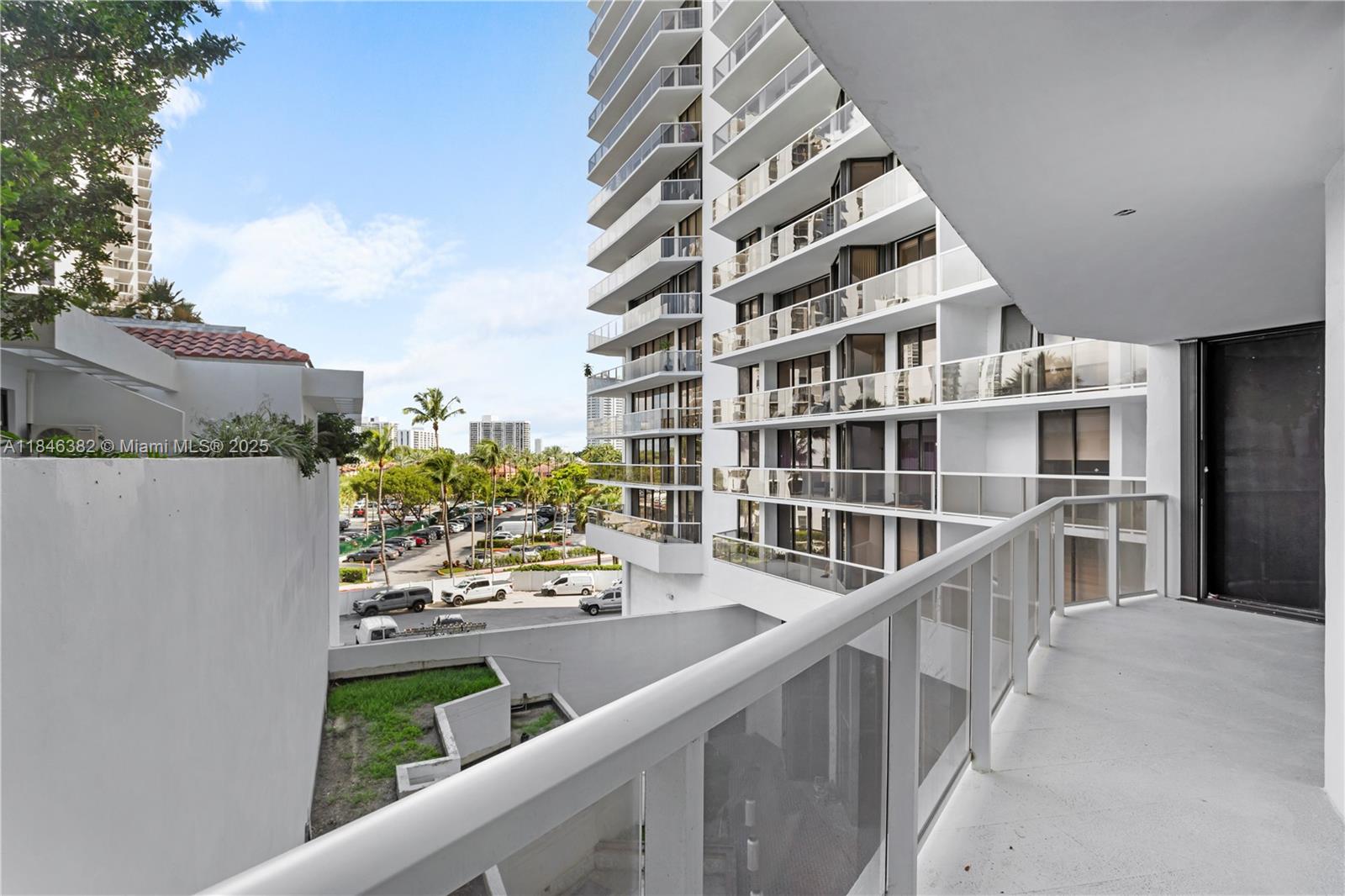 Photo of 20281 Country Club Dr  #207, Aventura, Florida, 33180 - 