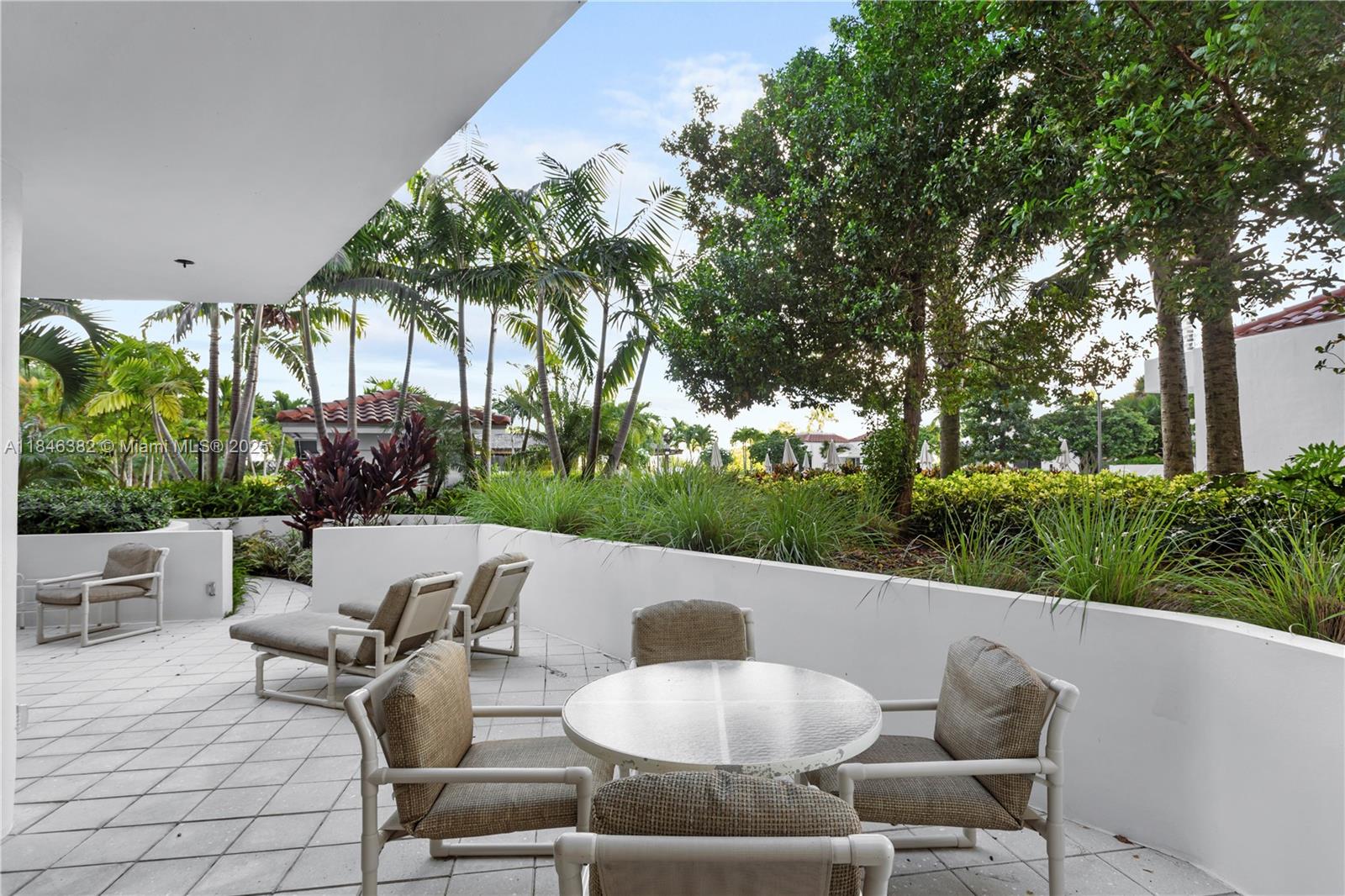 Photo of 20281 Country Club Dr  #207, Aventura, Florida, 33180 - 