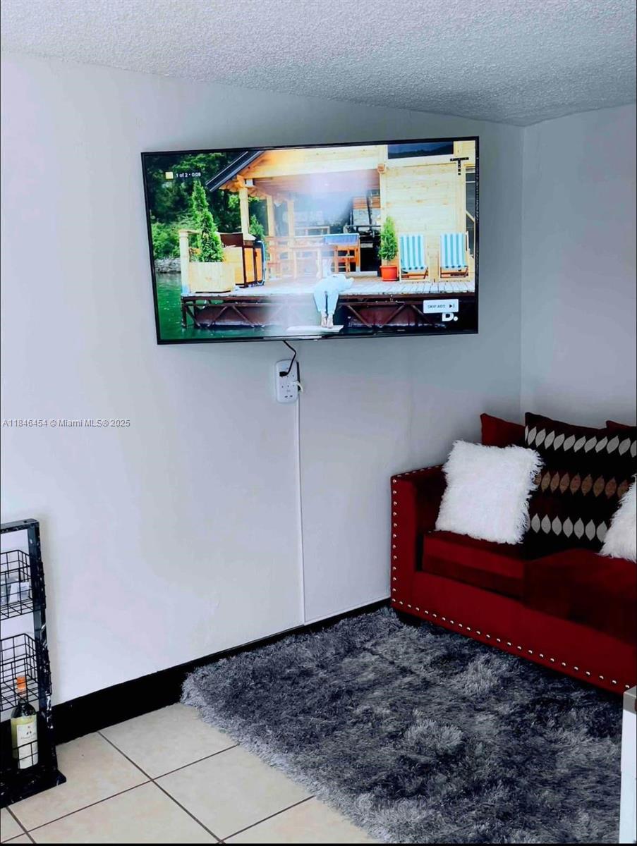 Ver detalles / 2563 sq. ft. $ 2025-07-24 0 foto
