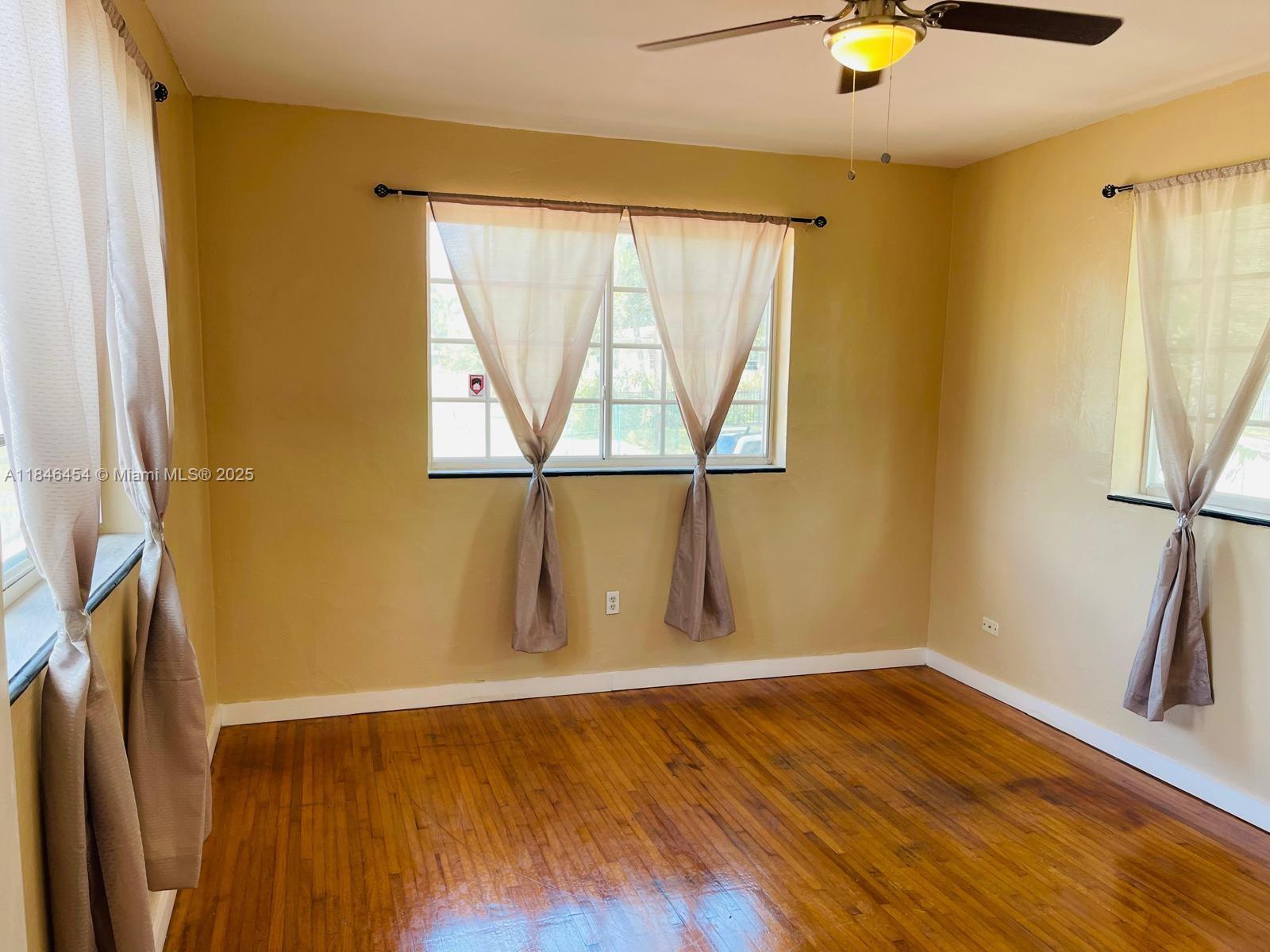 Ver detalles / 2563 sq. ft. $ 2025-07-24 0 foto