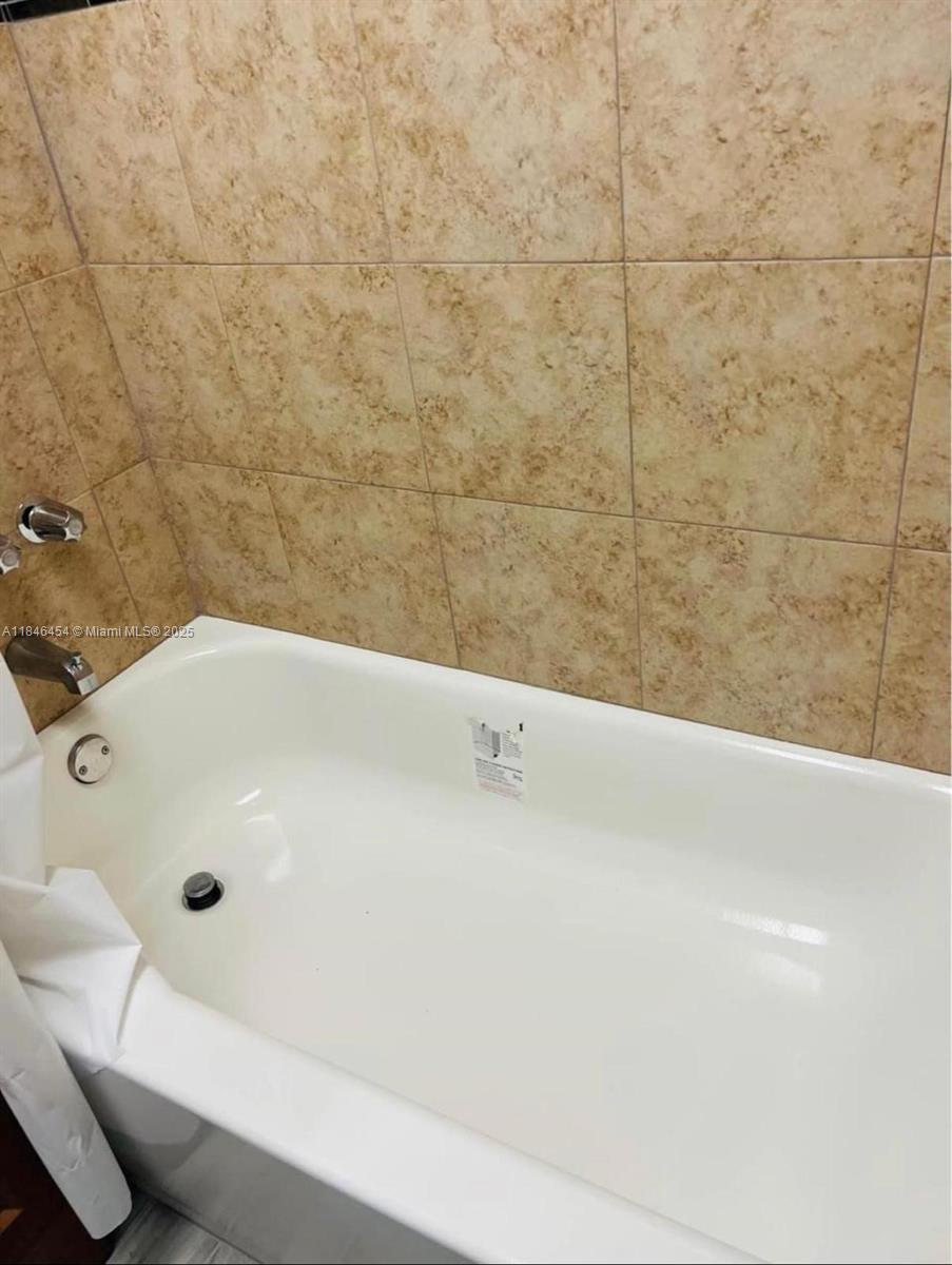 Ver detalles / 2563 sq. ft. $ 2025-07-24 0 foto