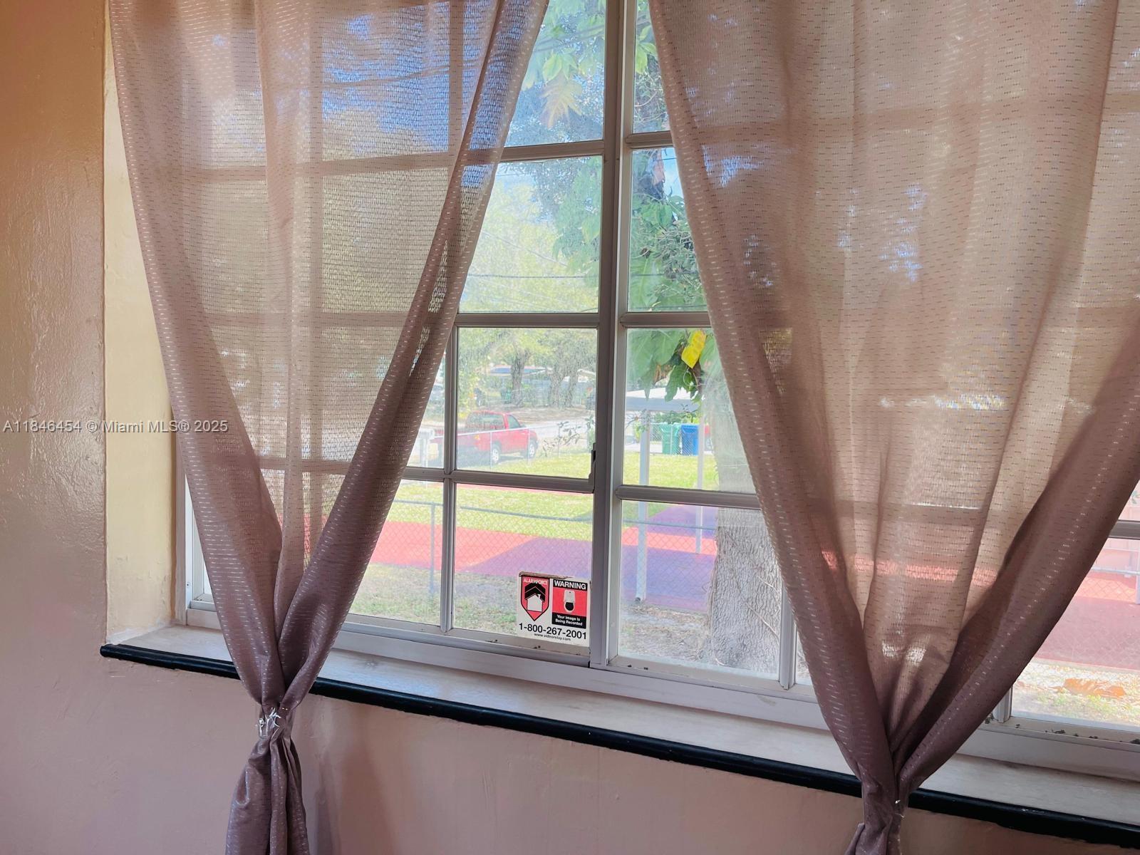 Ver detalles / 2563 sq. ft. $ 2025-07-24 0 foto
