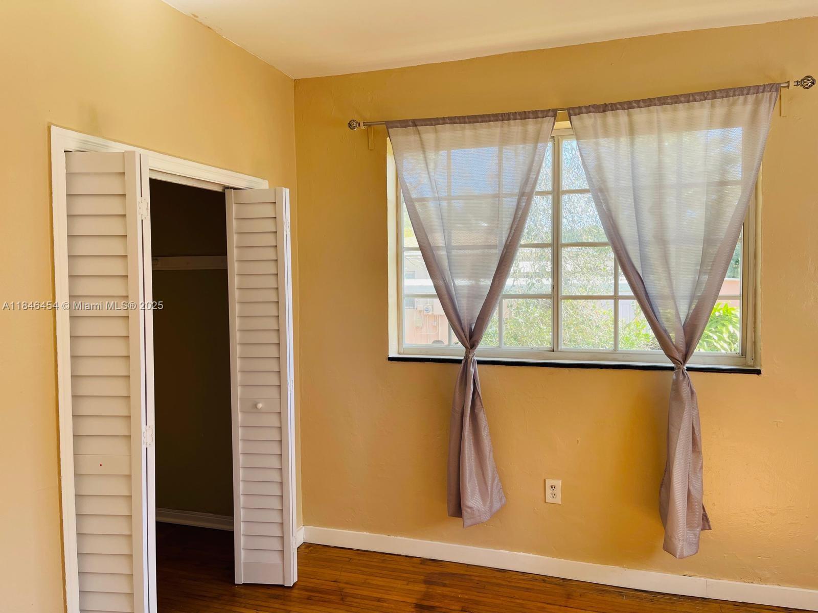 Ver detalles / 2563 sq. ft. $ 2025-07-24 0 foto