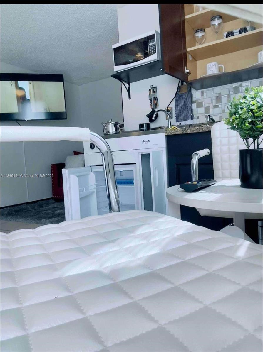 Ver detalles / 2563 sq. ft. $ 2025-07-24 0 foto
