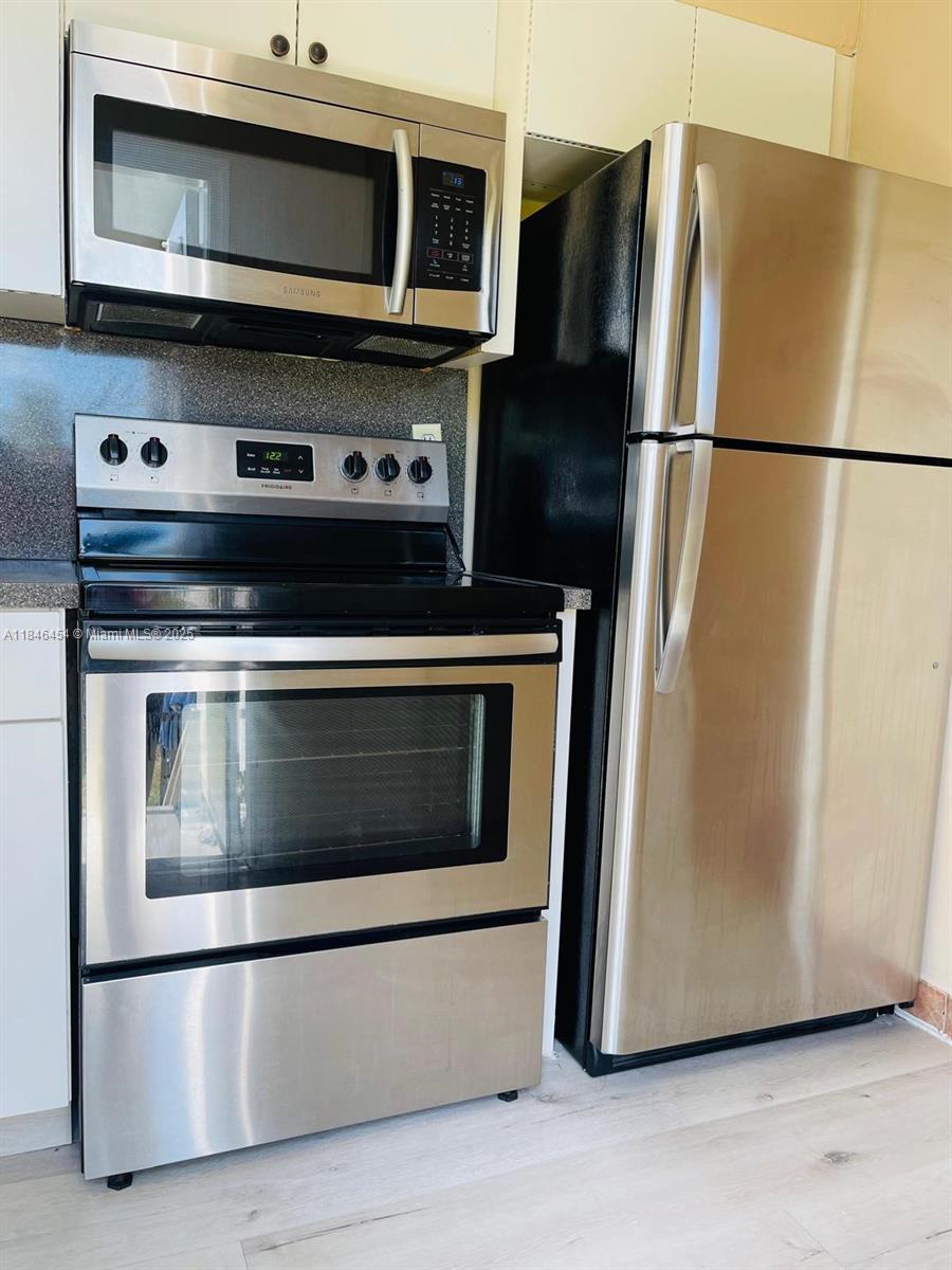 Ver detalles / 2563 sq. ft. $ 2025-07-24 0 foto