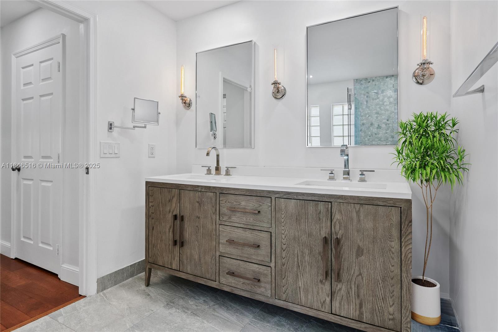 Photo of 3095 208th Ter  (3095), Aventura, Florida, 33180 - 
