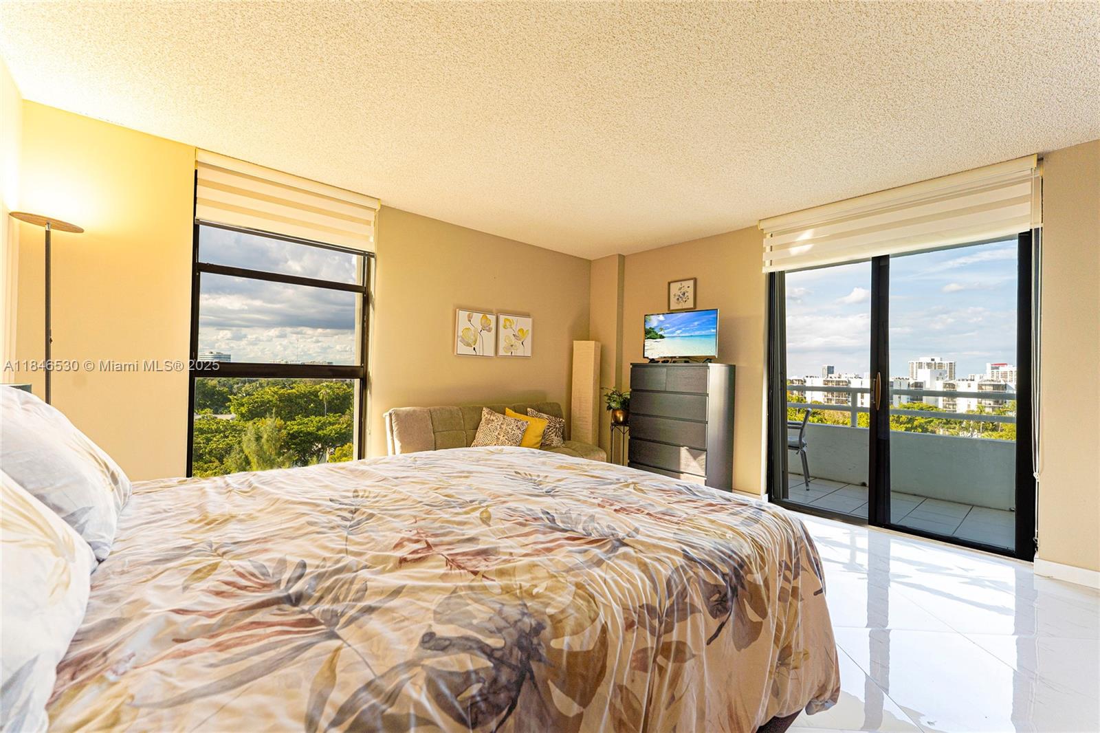 Photo of 20225 34th Ct  #818, Aventura, Florida, 33180 - 