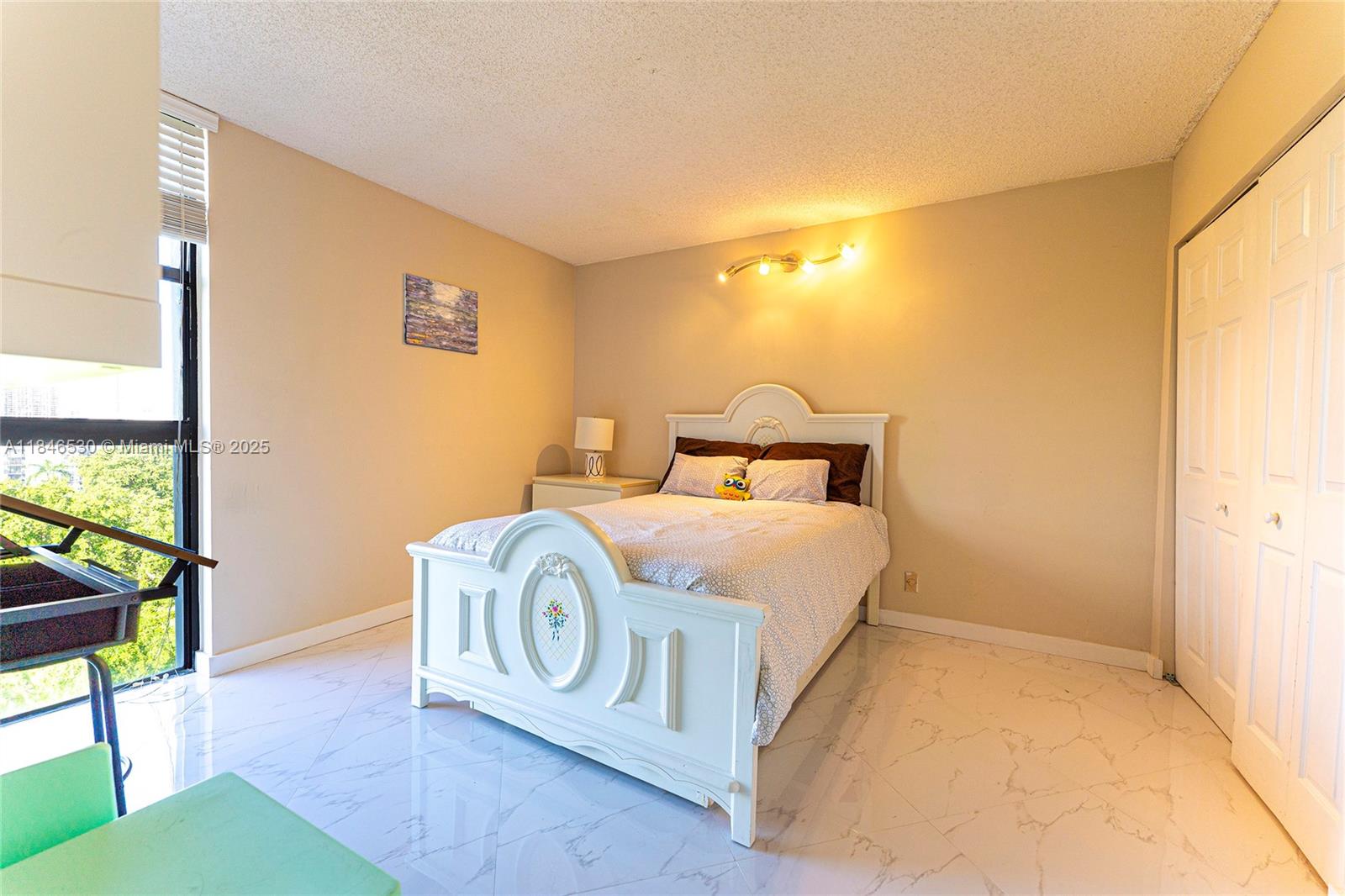 Photo of 20225 34th Ct  #818, Aventura, Florida, 33180 - 