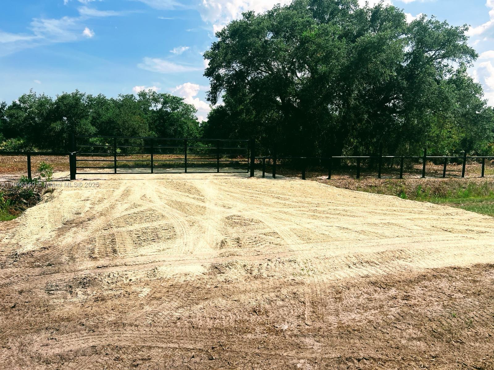 See details / sq. ft. $ 2025-07-24 0 Photo