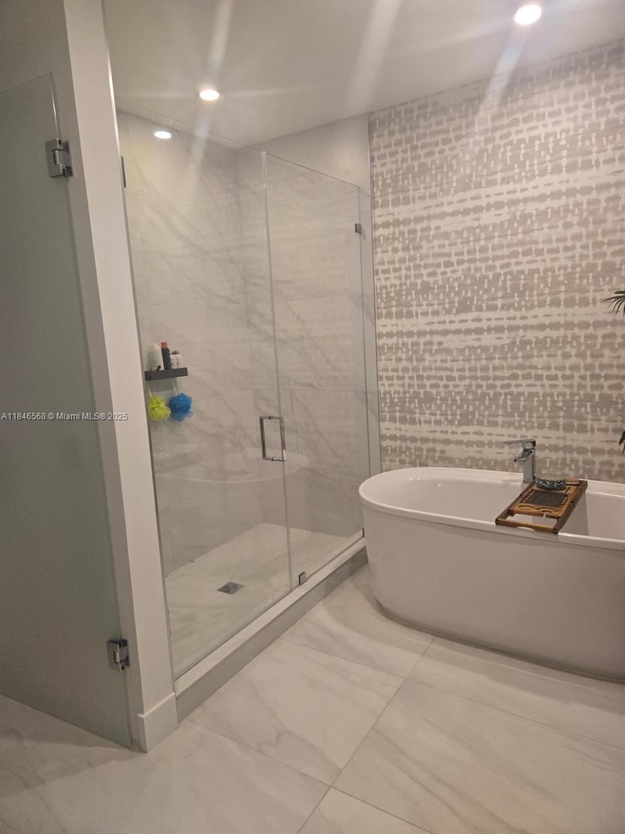 See details 402 2 / 3 1391 sq. ft. $ 2025-07-24 0 Photo