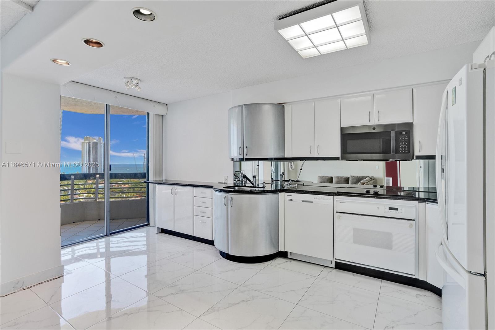 Photo of 19101 Mystic Pointe Dr  #1711, Aventura, Florida, 33180 - 