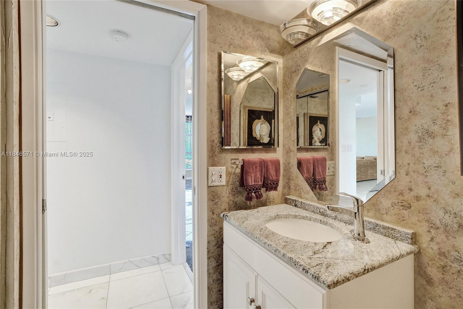 Photo of 19101 Mystic Pointe Dr  #1711, Aventura, Florida, 33180 - 