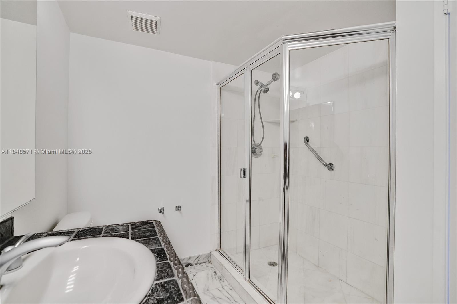 Photo of 19101 Mystic Pointe Dr  #1711, Aventura, Florida, 33180 - 