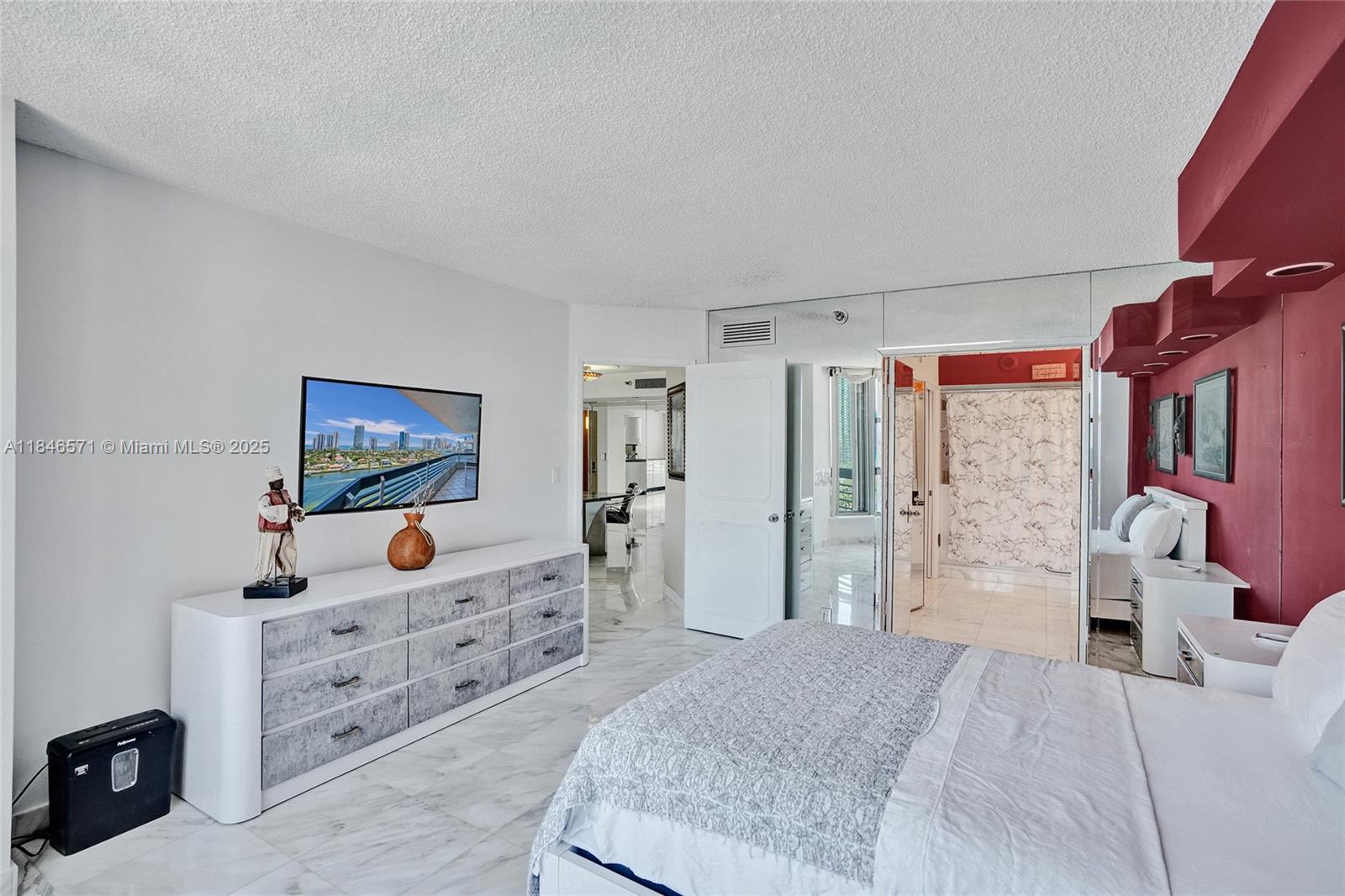 Photo of 19101 Mystic Pointe Dr  #1711, Aventura, Florida, 33180 - 