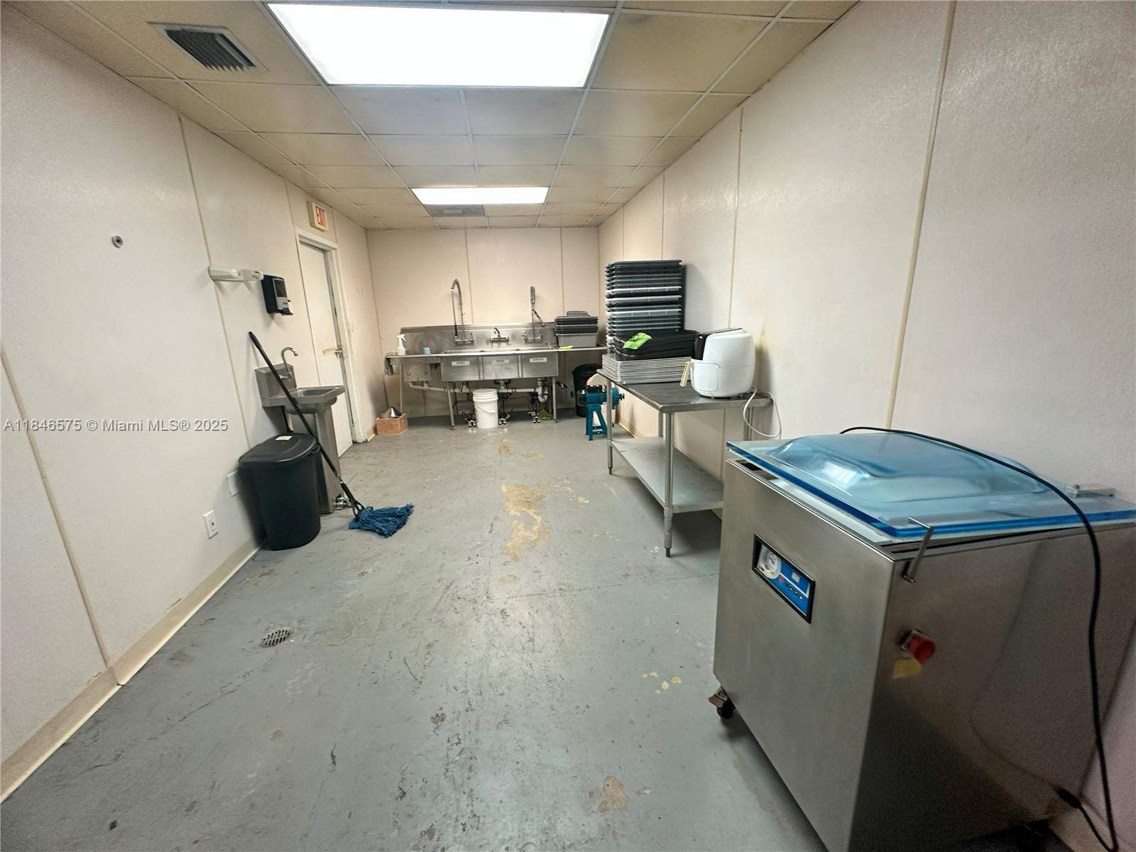 See details / sq. ft. $ 2025-07-24 0 Photo