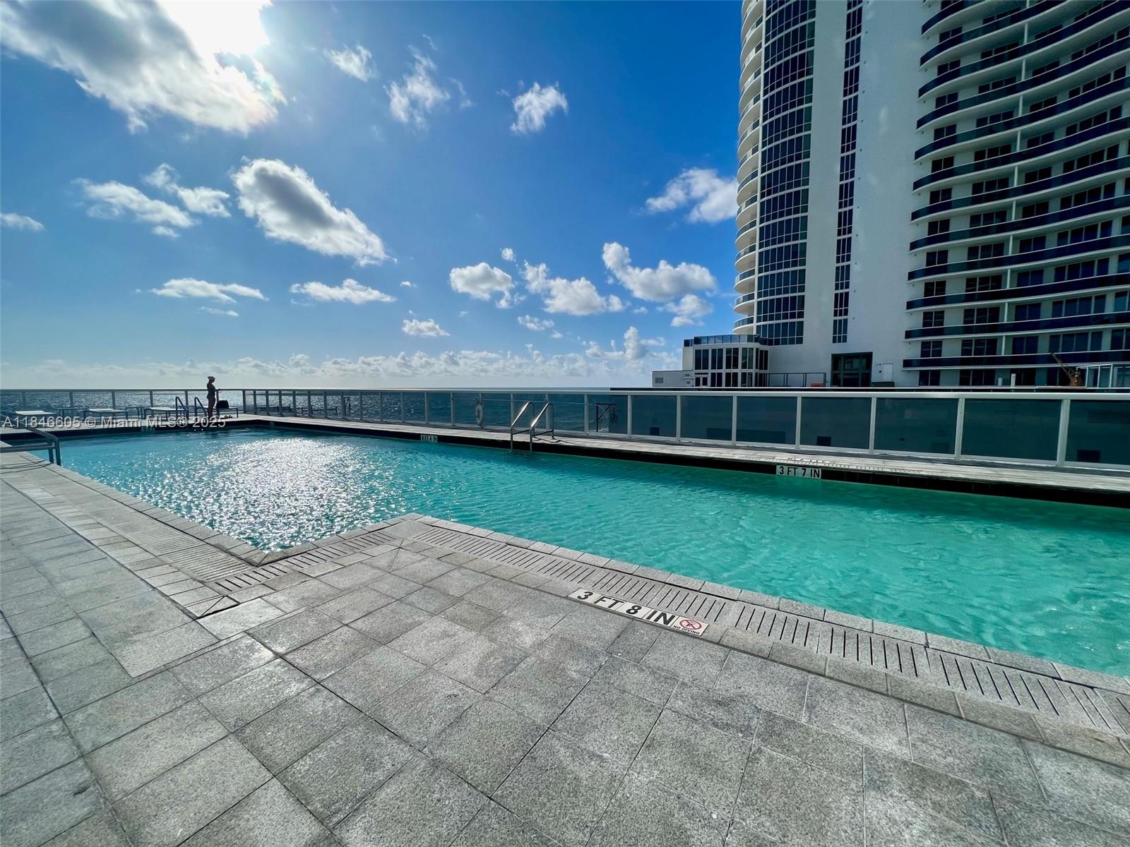 See details 1605 2 / 2 1435 sq. ft. $ 2025-07-24 0 Photo