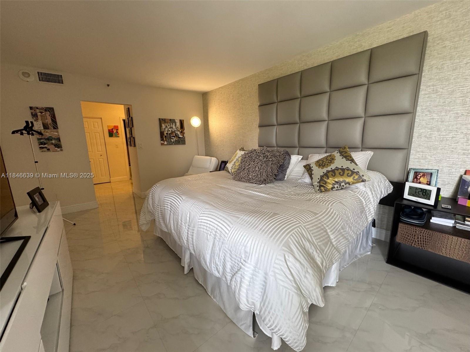 Photo of 20225 34th Ct  #517, Aventura, Florida, 33180 - 