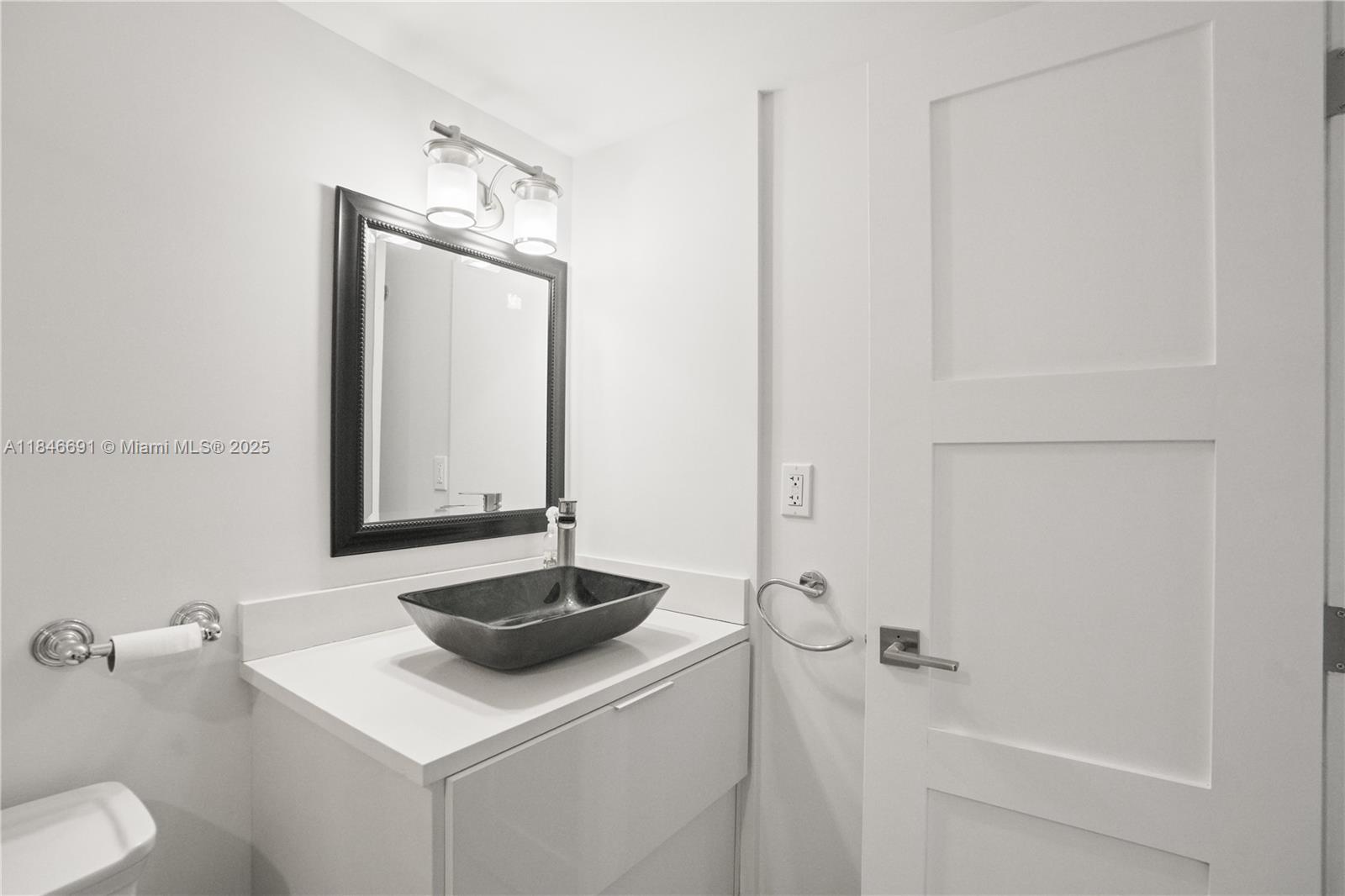 See details PH31 2 / 2 1357 sq. ft. $ 2025-07-24 0 Photo