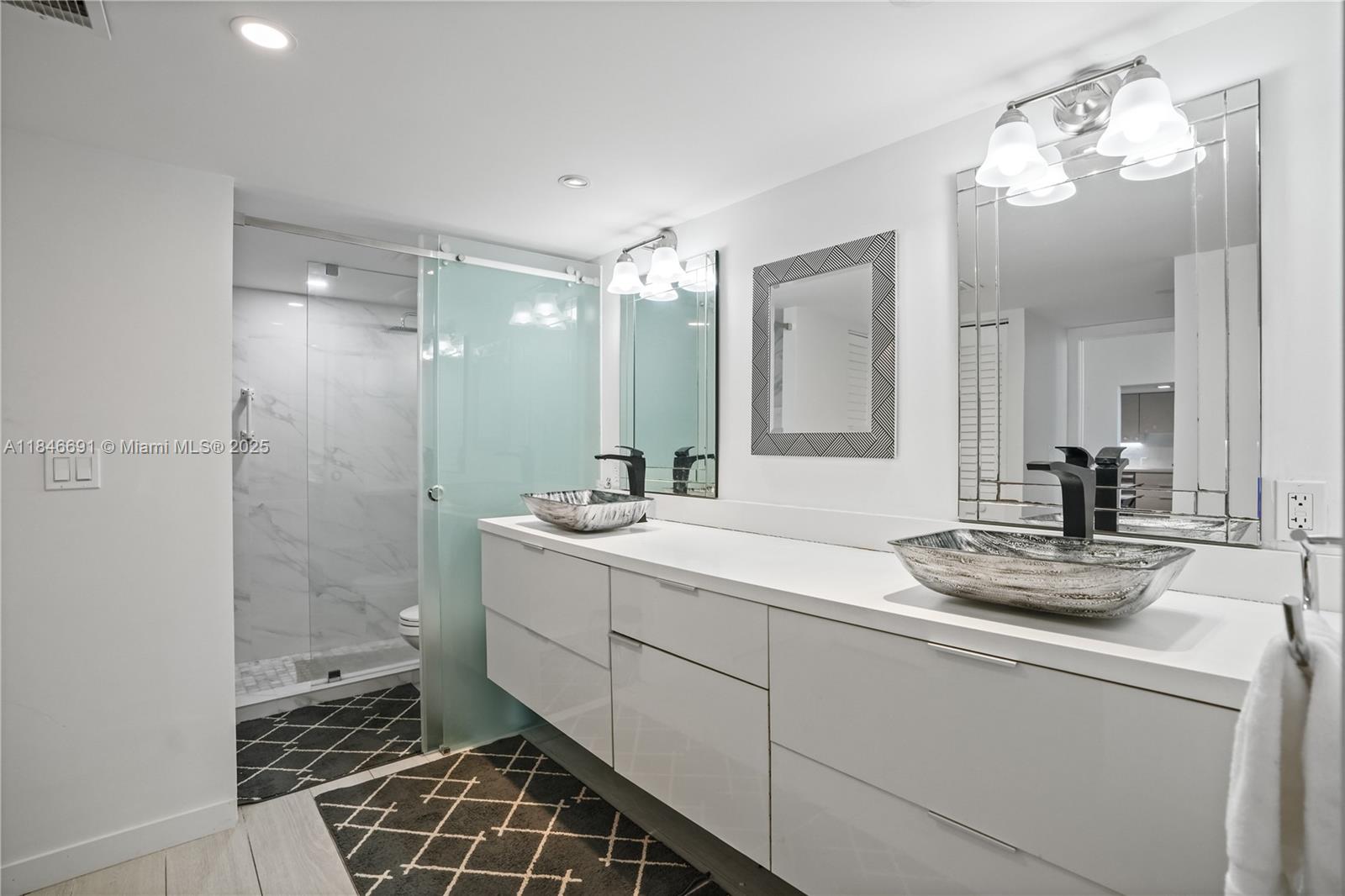 See details PH31 2 / 2 1357 sq. ft. $ 2025-07-24 0 Photo