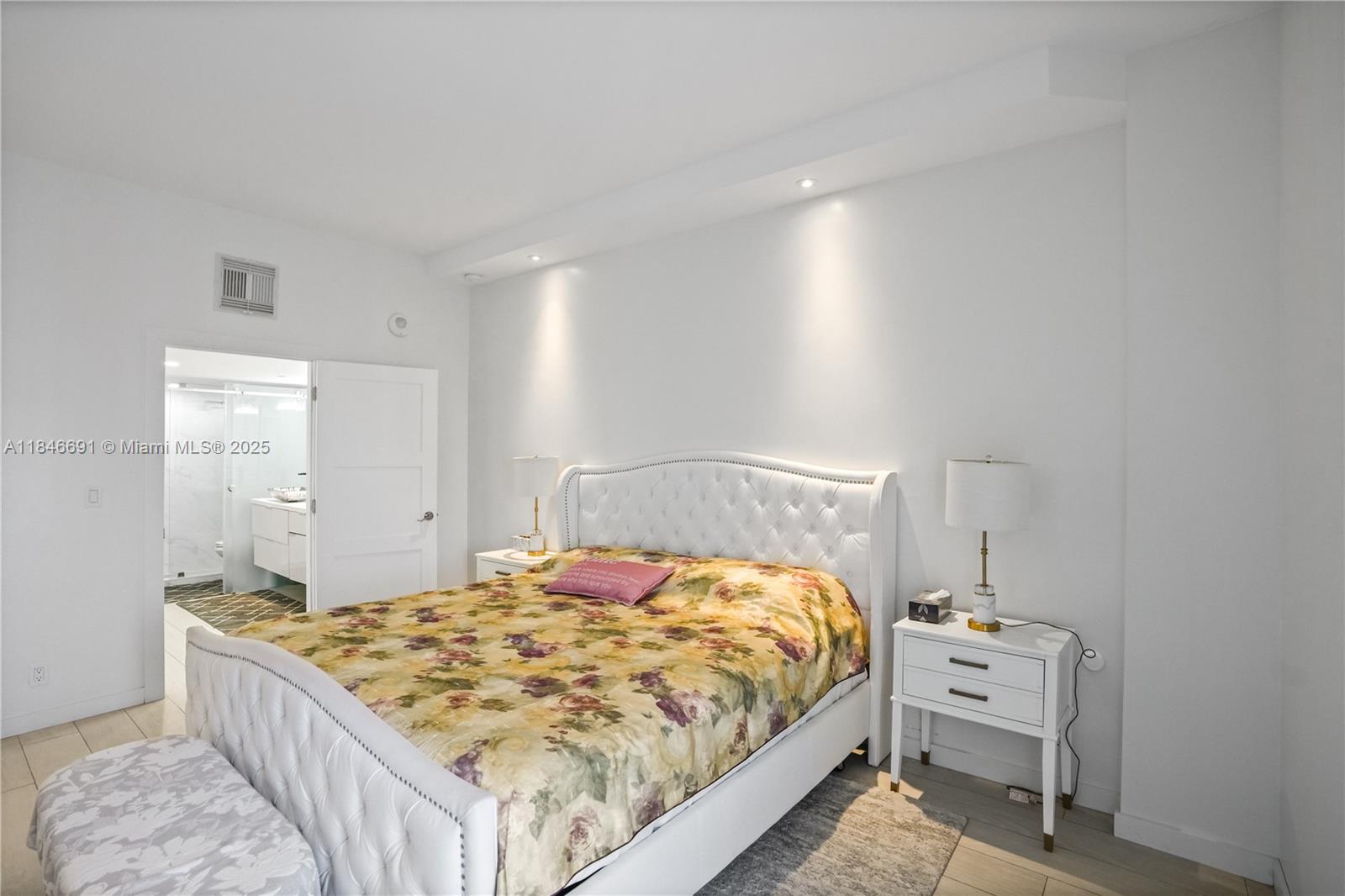 See details PH31 2 / 2 1357 sq. ft. $ 2025-07-24 0 Photo
