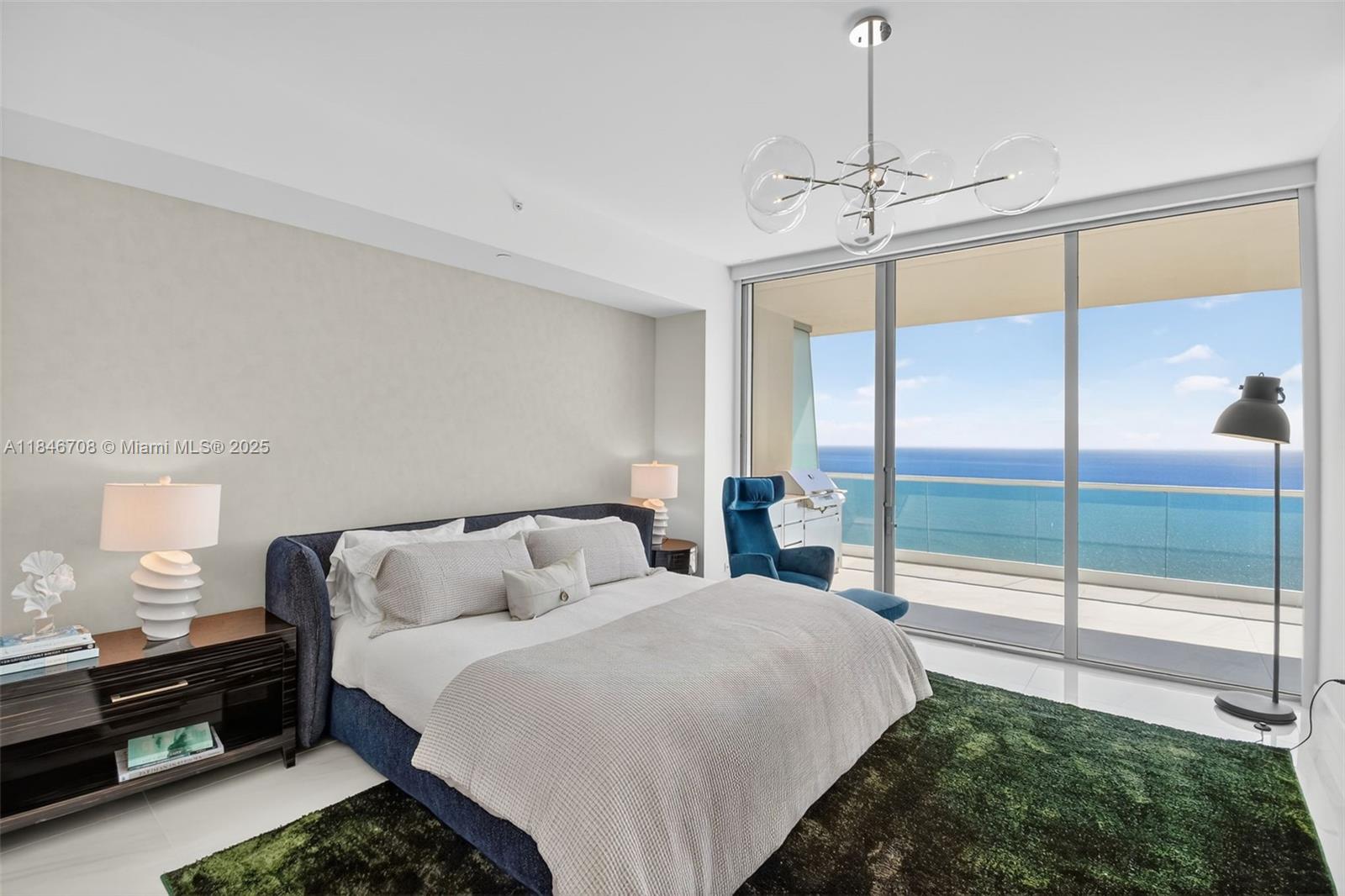 See details 2504 4 / 6 3252 sq. ft. $ 2025-07-24 0 Photo