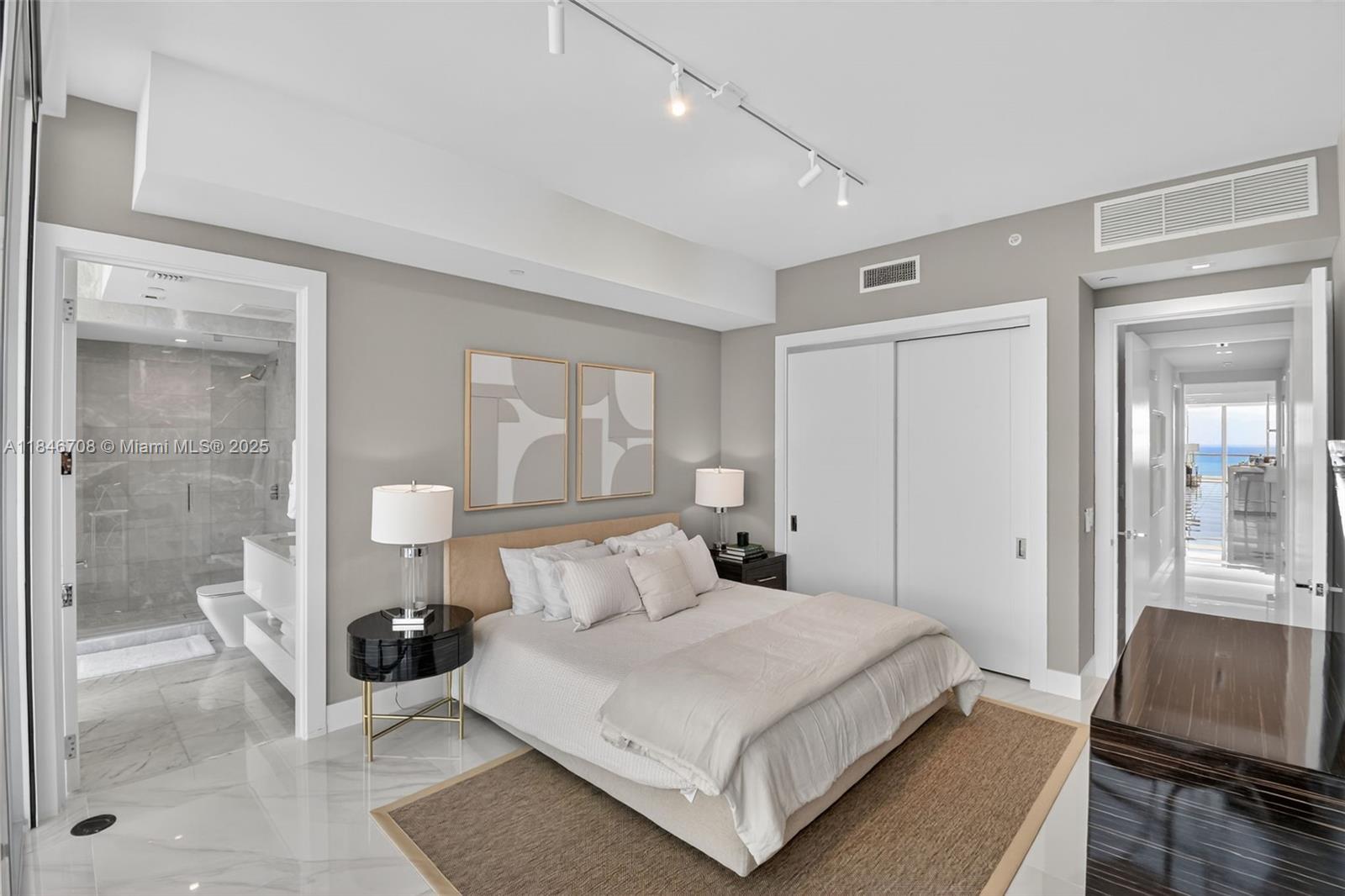 See details 2504 4 / 6 3252 sq. ft. $ 2025-07-24 0 Photo