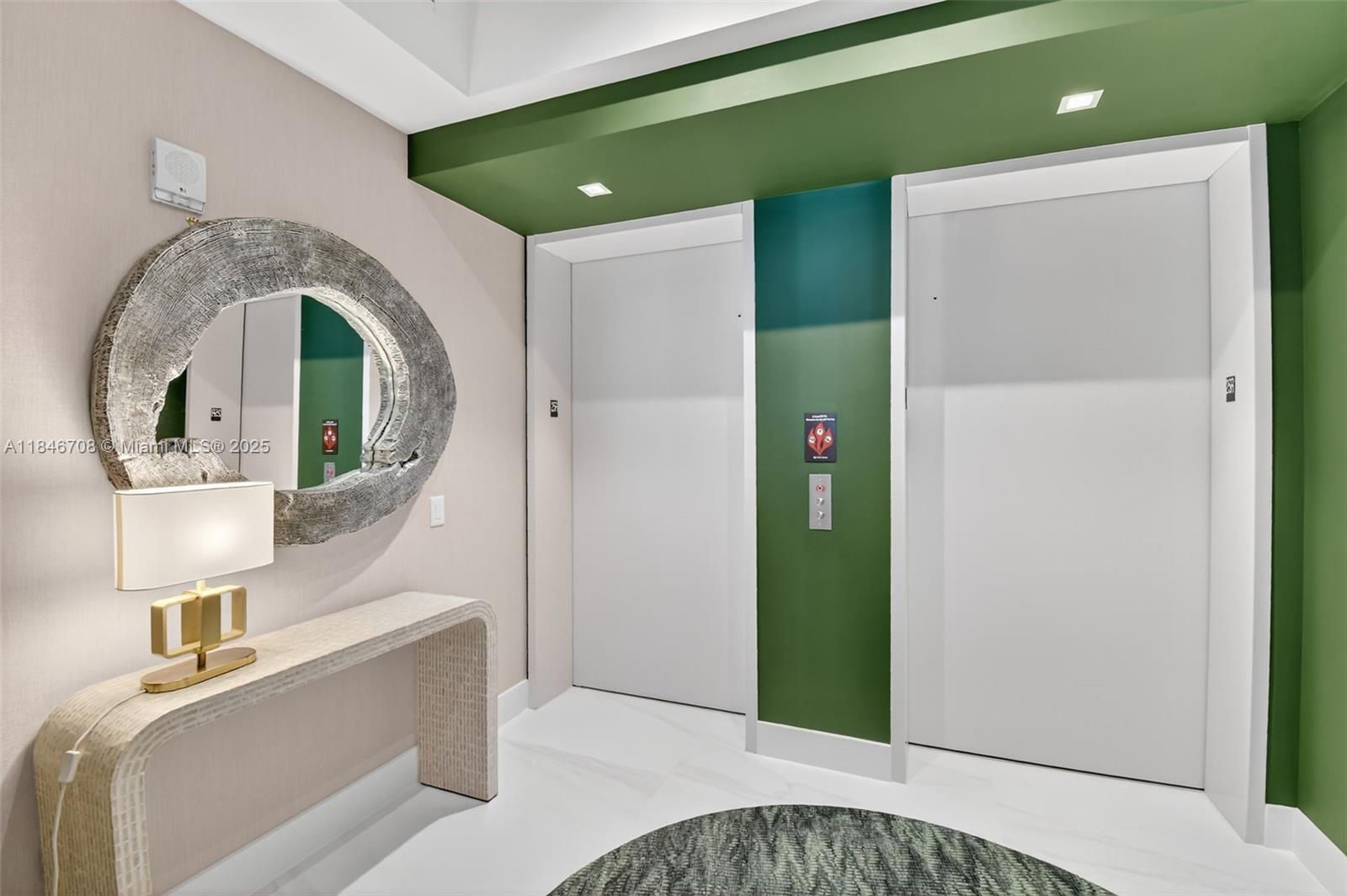 See details 2504 4 / 6 3252 sq. ft. $ 2025-07-24 0 Photo