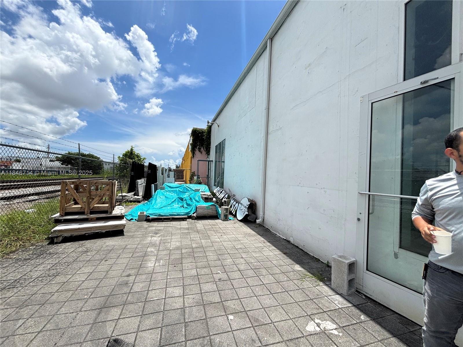 See details / sq. ft. $ 2025-07-24 0 Photo