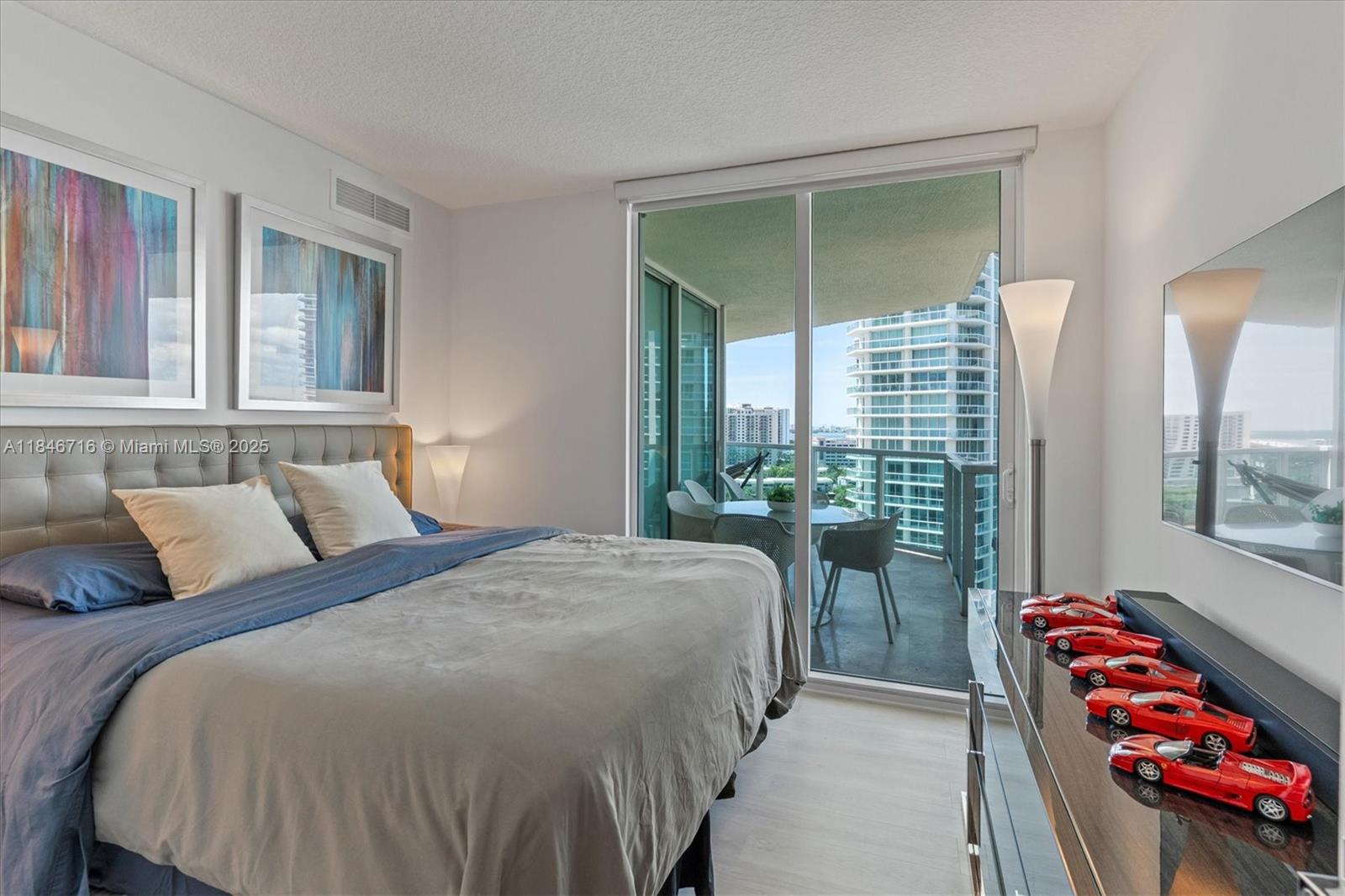 Photo of 150 Sunny Isles Blvd  #1-1405, Sunny Isles Beach, Florida, 33160 - 