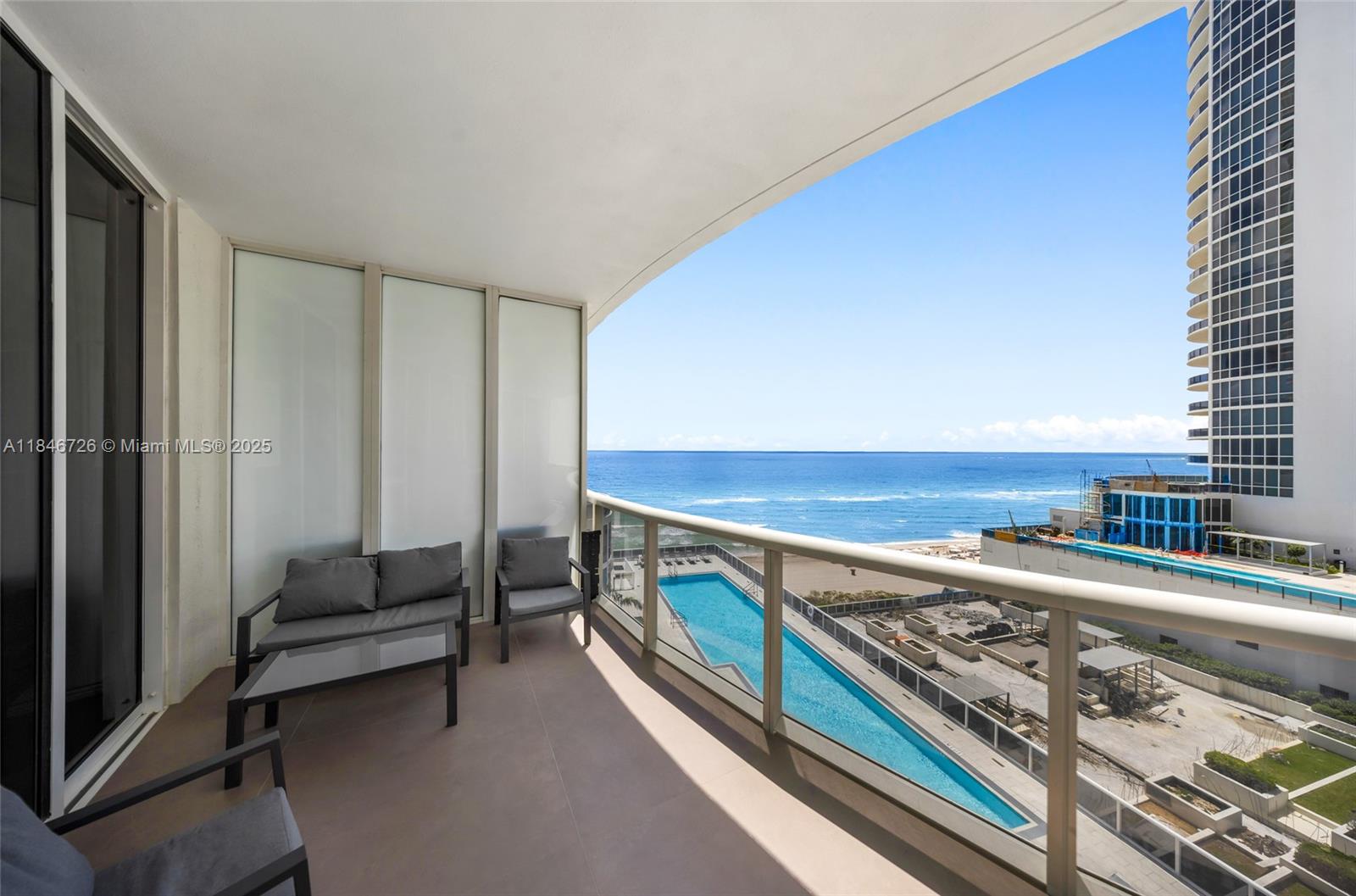 See details 707 2 / 3 2106 sq. ft. $ 2025-07-29 0 Photo
