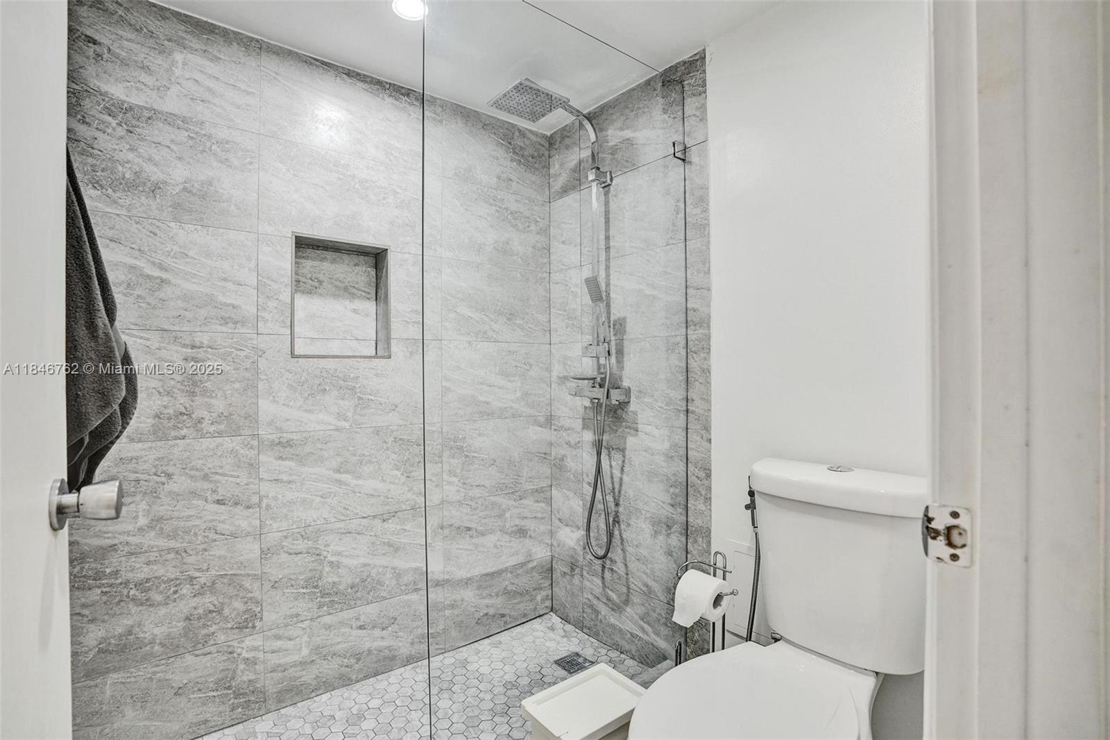 Photo of 20355 34th Ct  #425, Aventura, Florida, 33180 - 