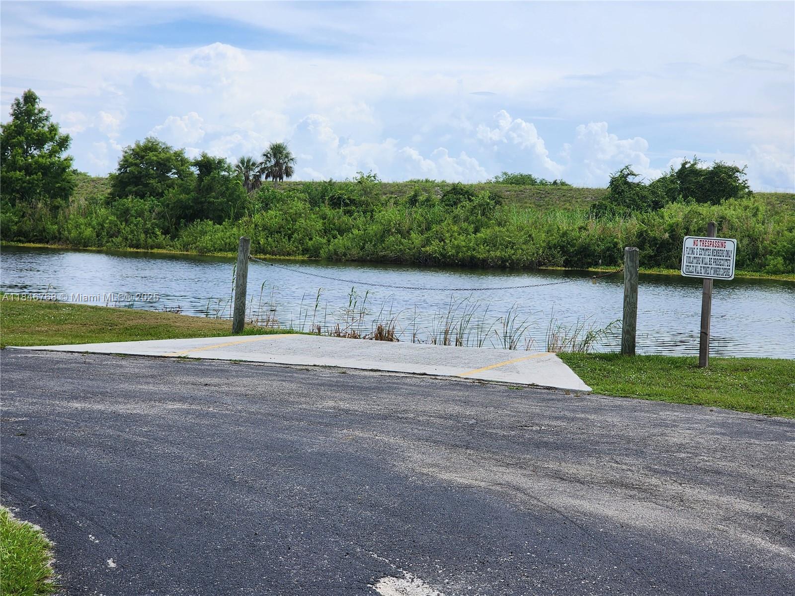 See details / sq. ft. $ 2025-07-25 0 Photo